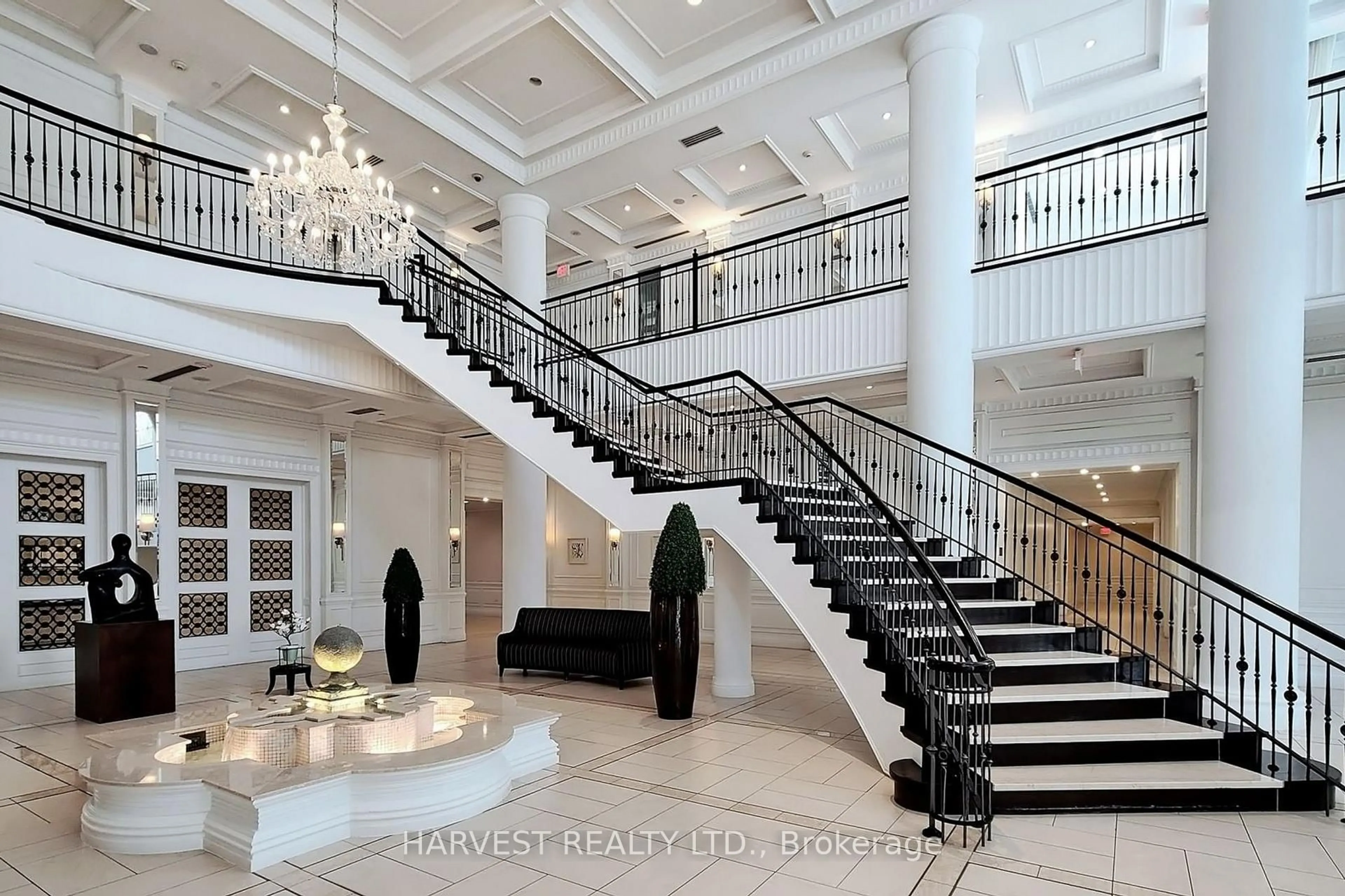 Indoor foyer for 25 Greenview Ave #1716, Toronto Ontario M2M 1R2