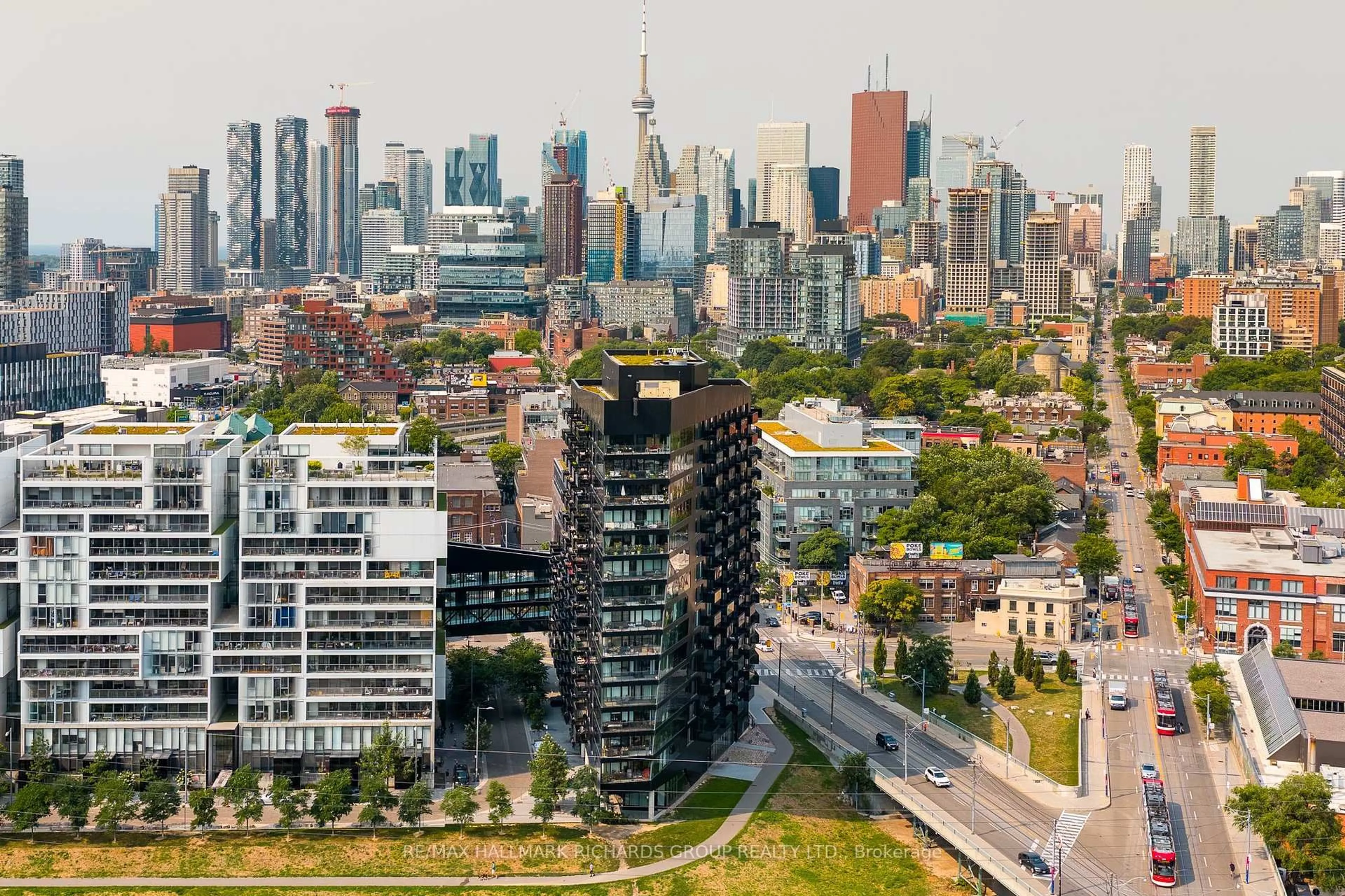 A pic from outside/outdoor area/front of a property/back of a property/a pic from drone, city buildings view from balcony for 51 Trolley Cres #1211, Toronto Ontario M5A 0E9