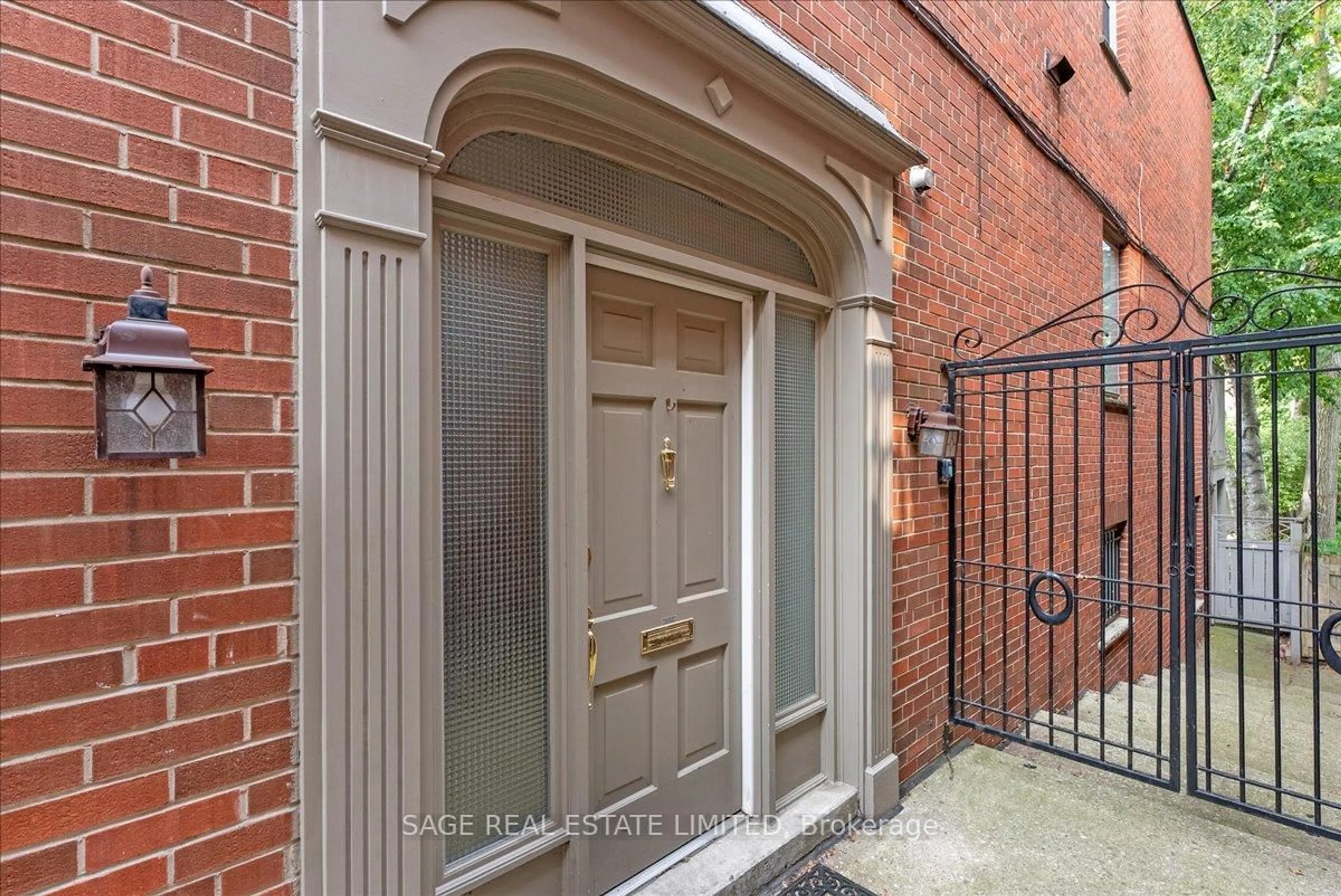Unknown for 88A Glen Rd, Toronto Ontario M4W 2V6
