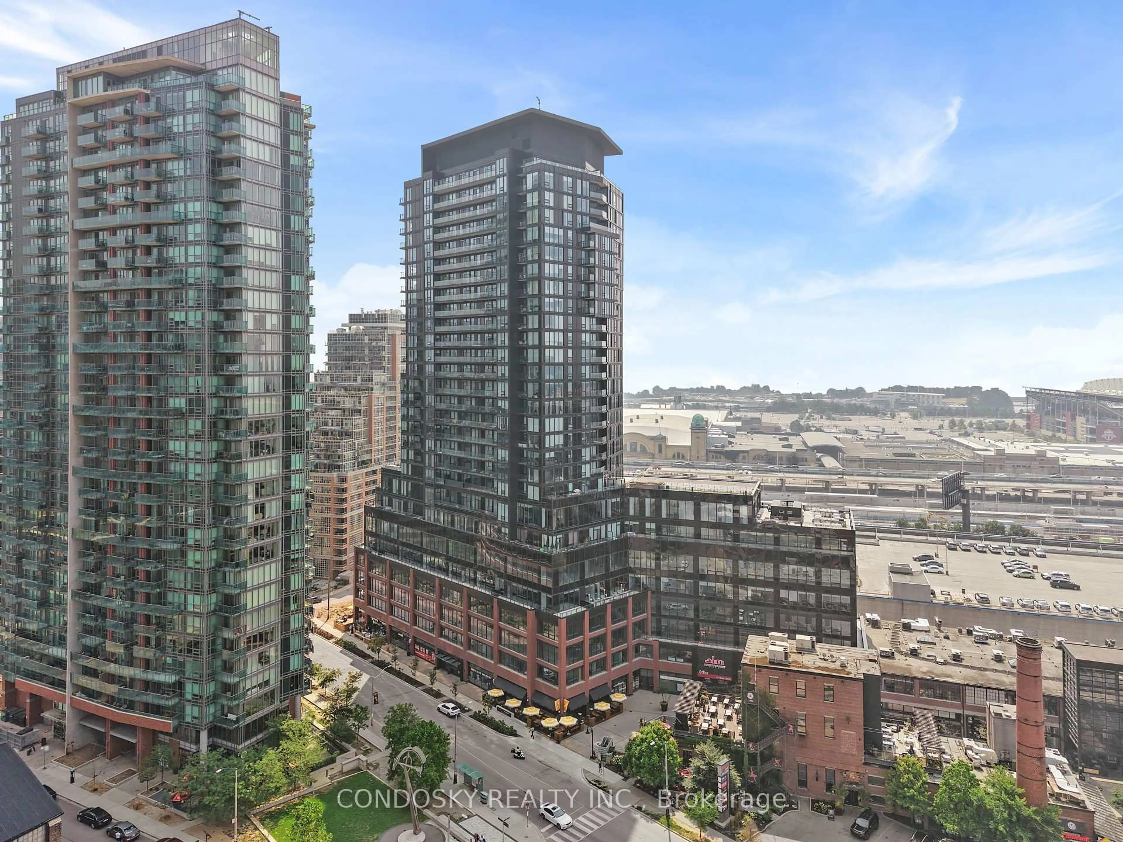 A pic from outside/outdoor area/front of a property/back of a property/a pic from drone, city buildings view from balcony for 135 East Liberty St #PH01, Toronto Ontario M6K 0G7
