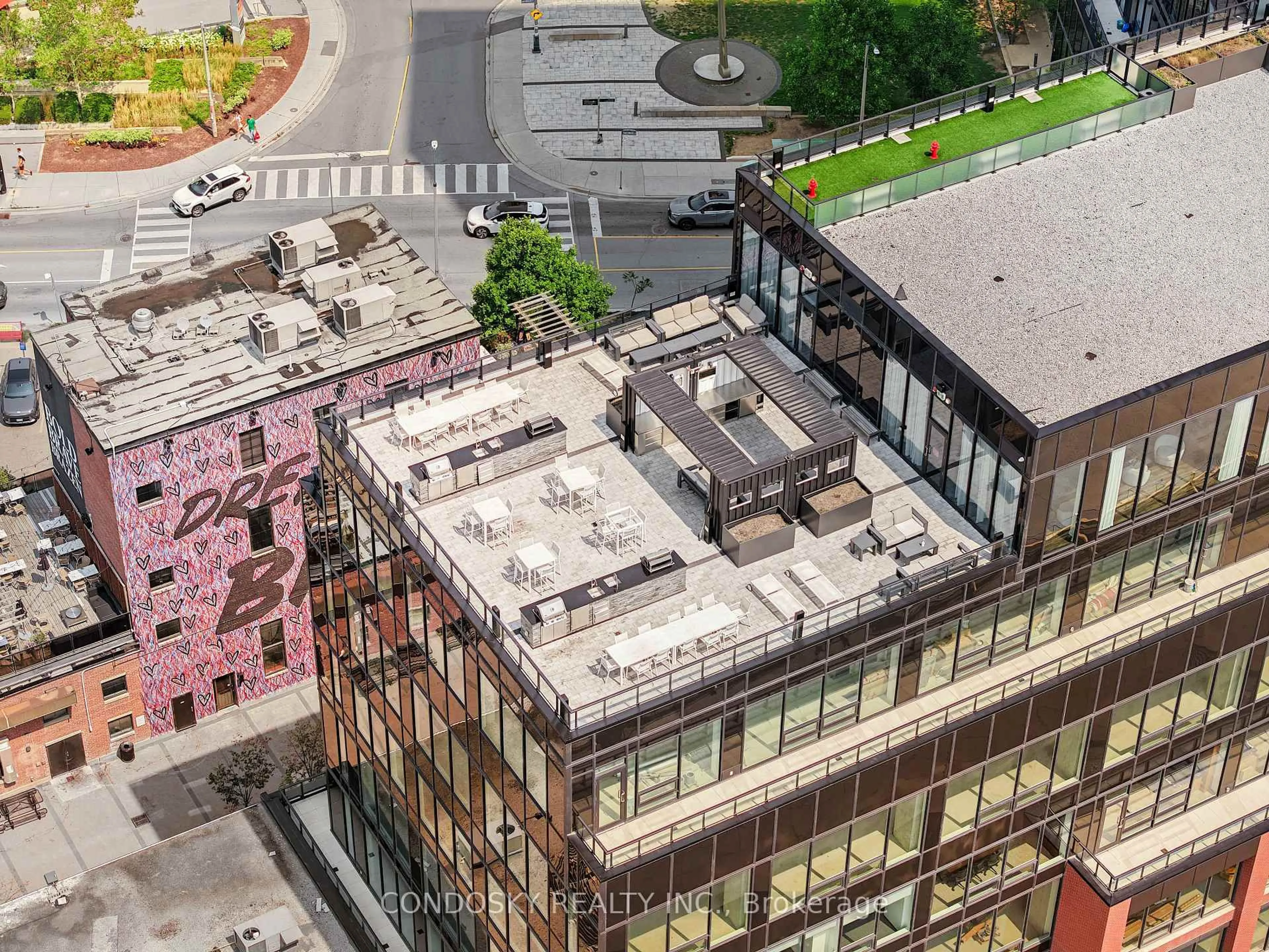 A pic from outside/outdoor area/front of a property/back of a property/a pic from drone, city buildings view from balcony for 135 East Liberty St #PH01, Toronto Ontario M6K 0G7