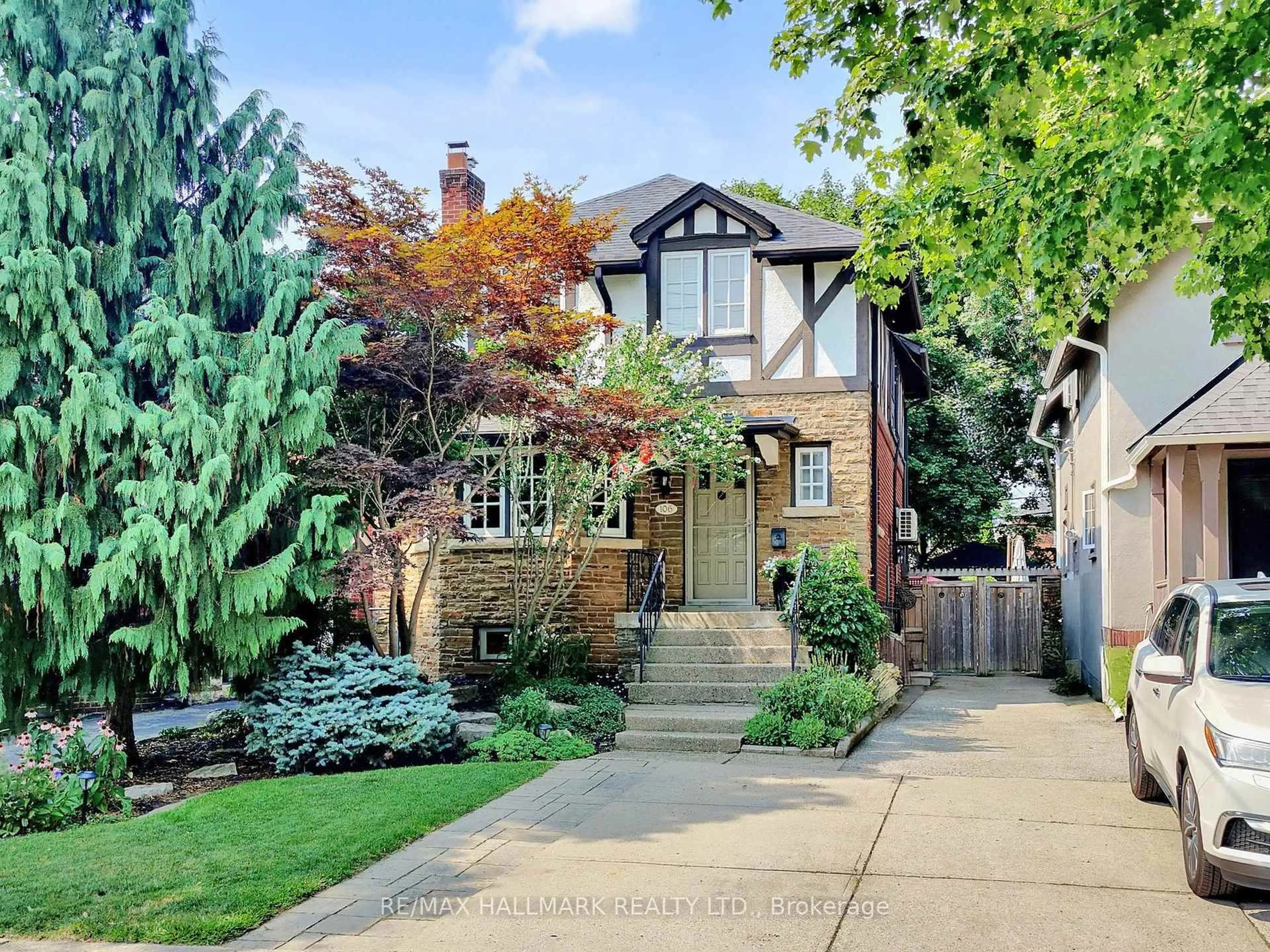 Home with brick exterior material, street for 106 Brooke Ave, Toronto Ontario M5M 2K4