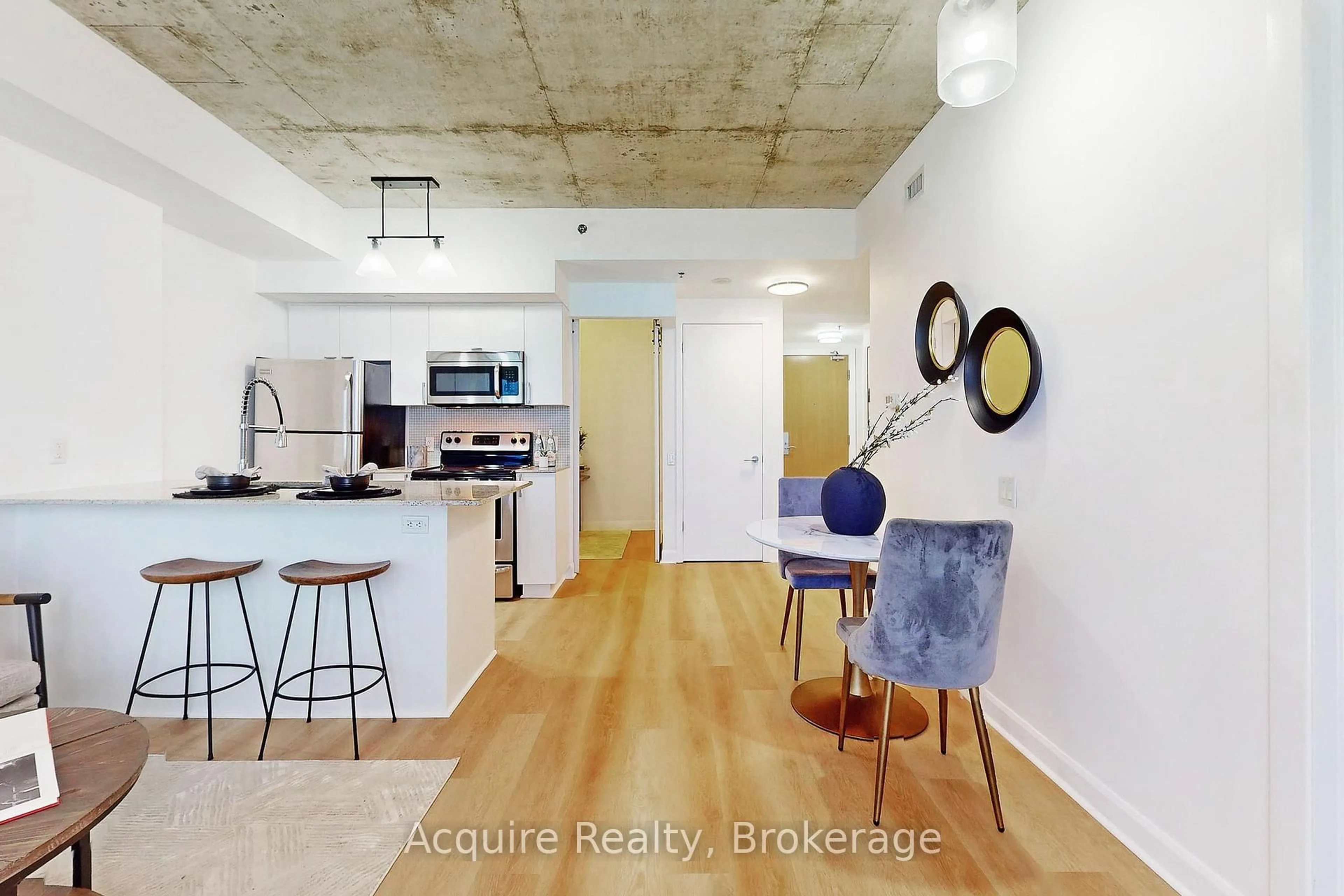 Open concept kitchen, unknown for 375 King St #906, Toronto Ontario M5V 1K5