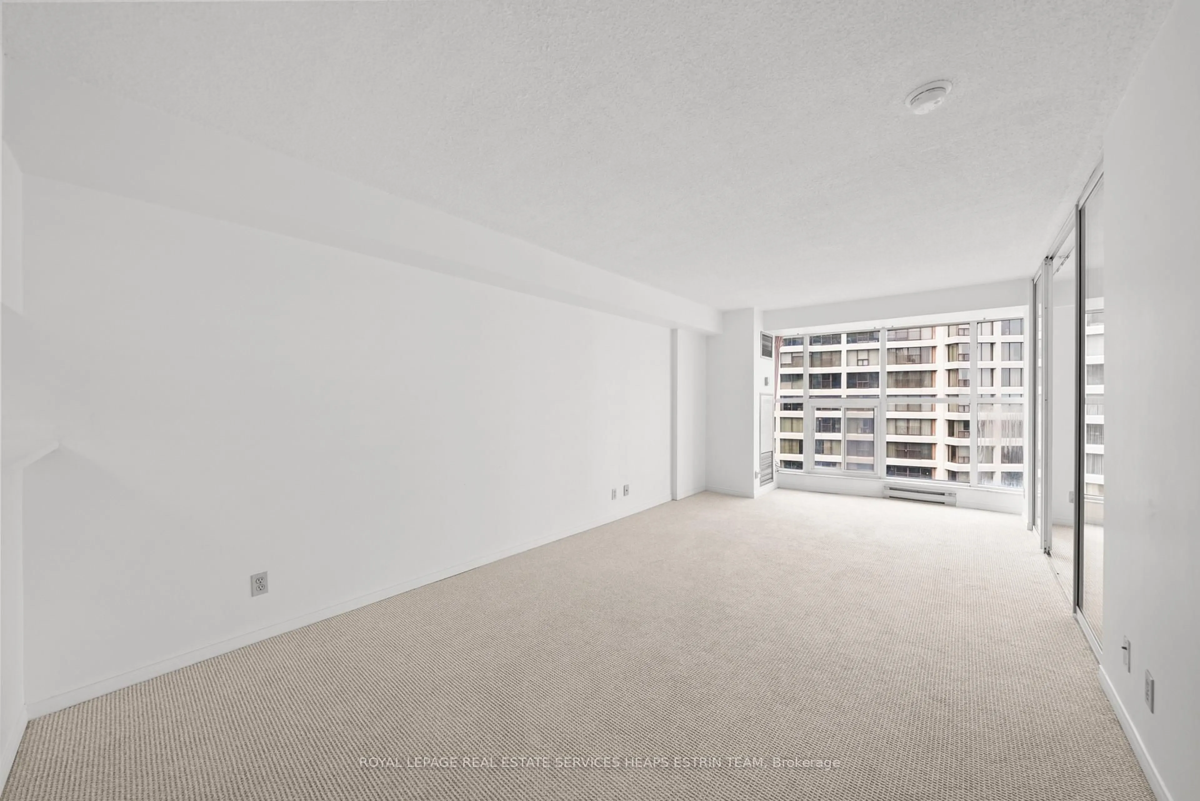 A pic of a room for 77 Harbour Sq #3504, Toronto Ontario M5J 2S2