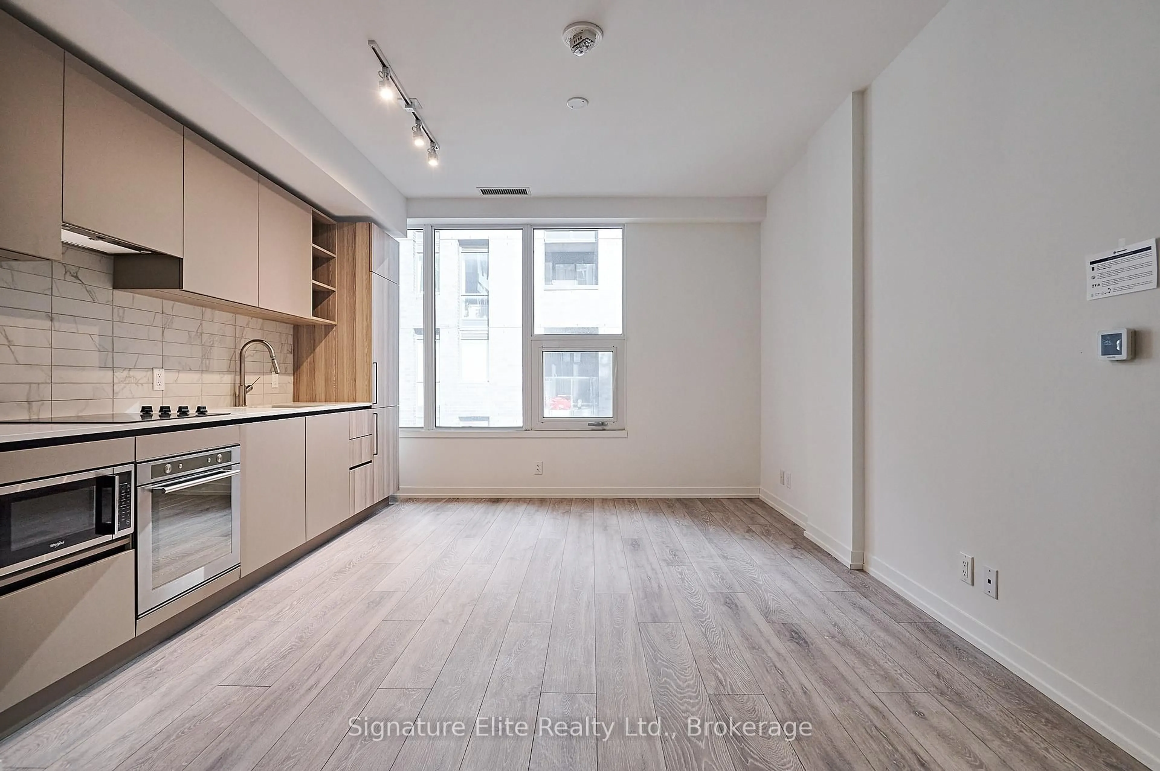Unknown for 55 Mercer St #615, Toronto Ontario M5V 3W2