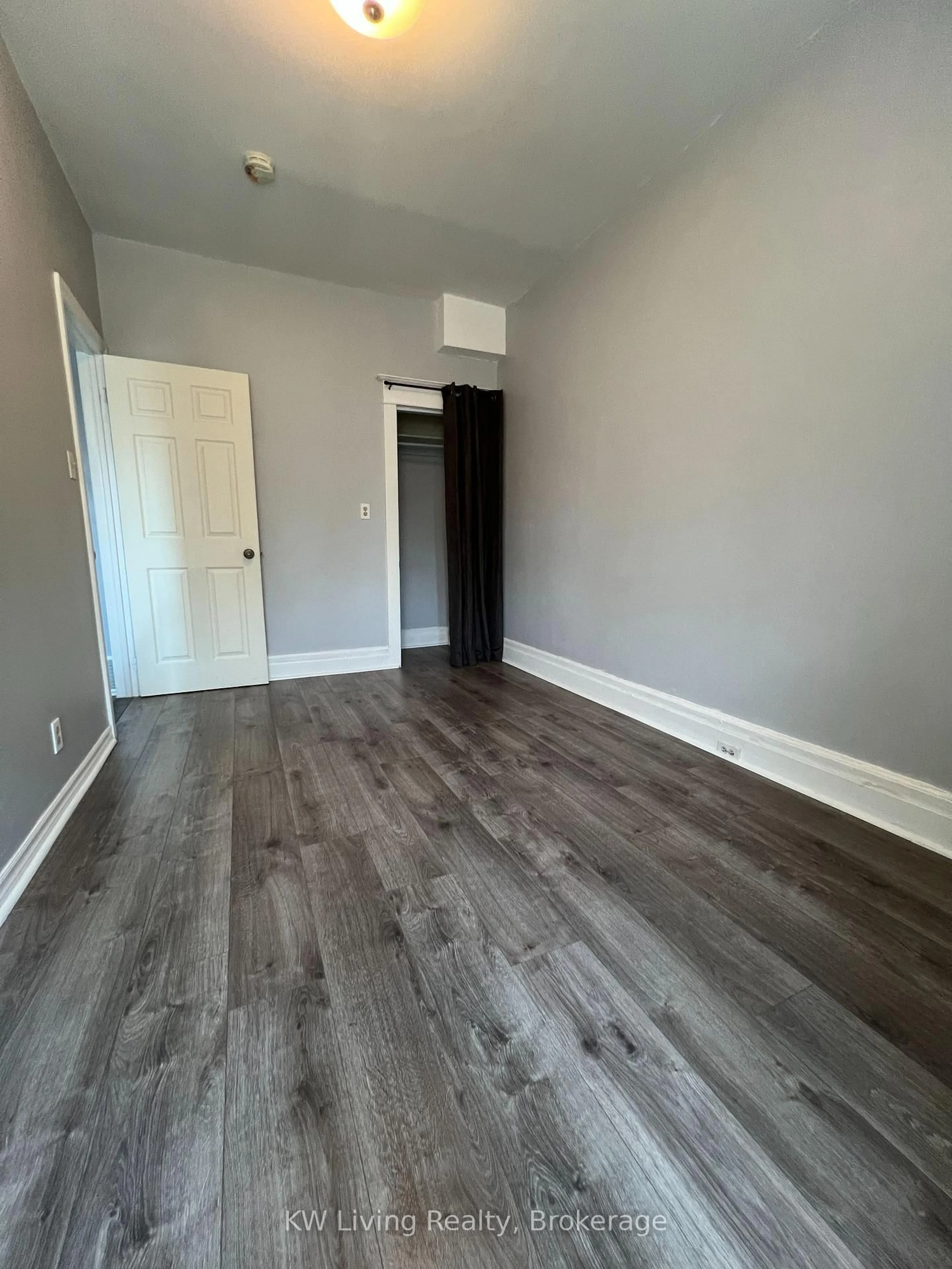 A pic of a room for 36 Nassau St, Toronto Ontario M5T 1M2