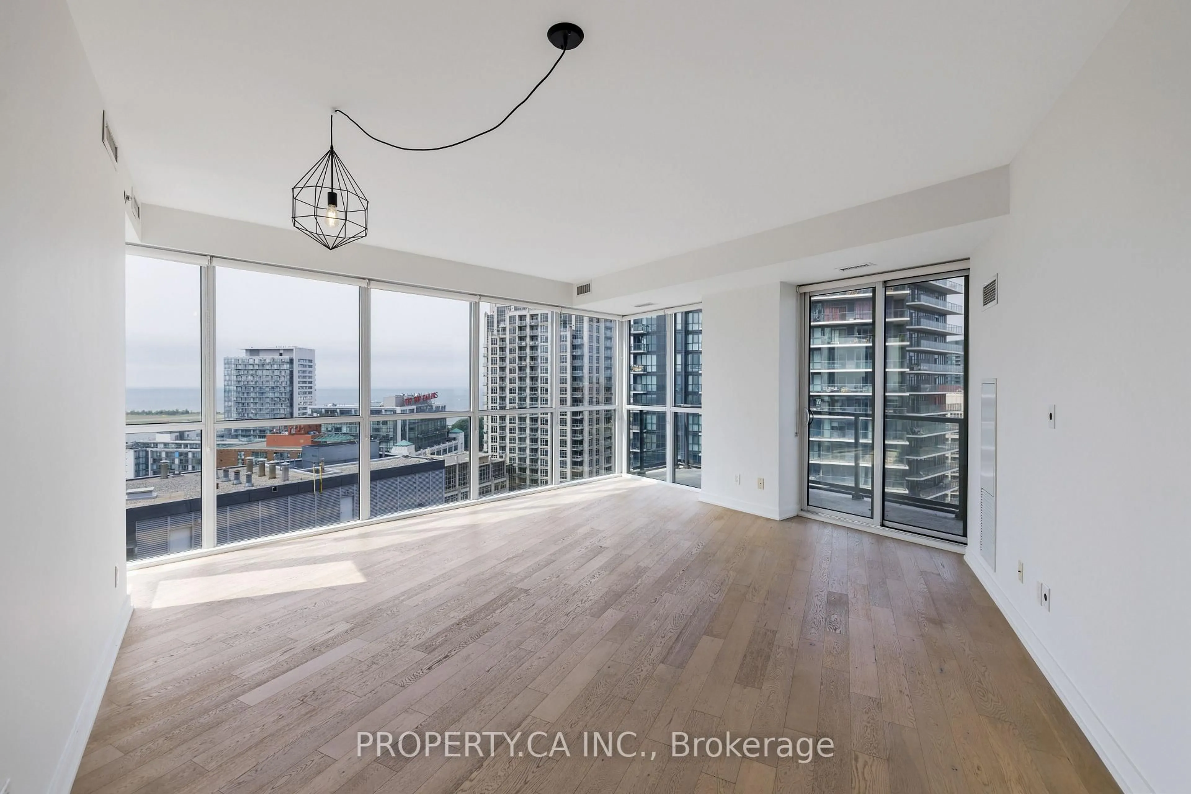 A pic of a room for 20 Bruyeres Mews #2112, Toronto Ontario M5V 0G8