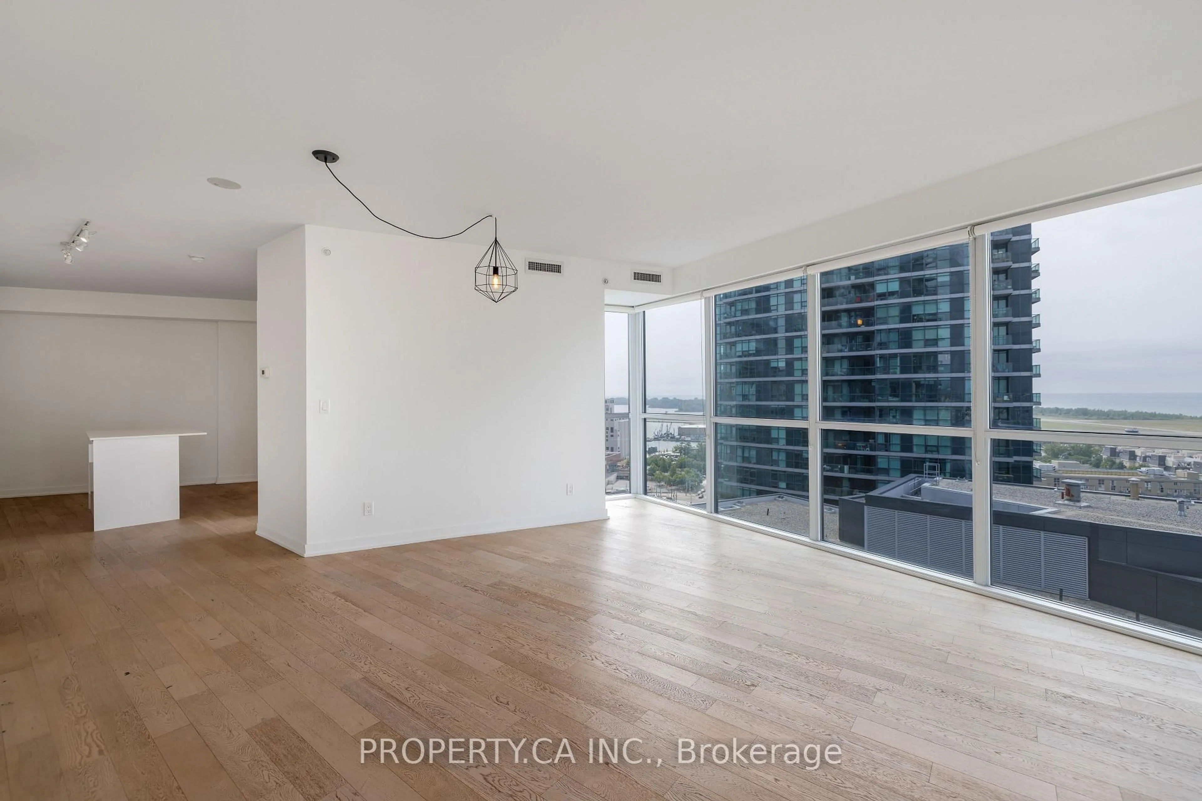 A pic of a room for 20 Bruyeres Mews #2112, Toronto Ontario M5V 0G8