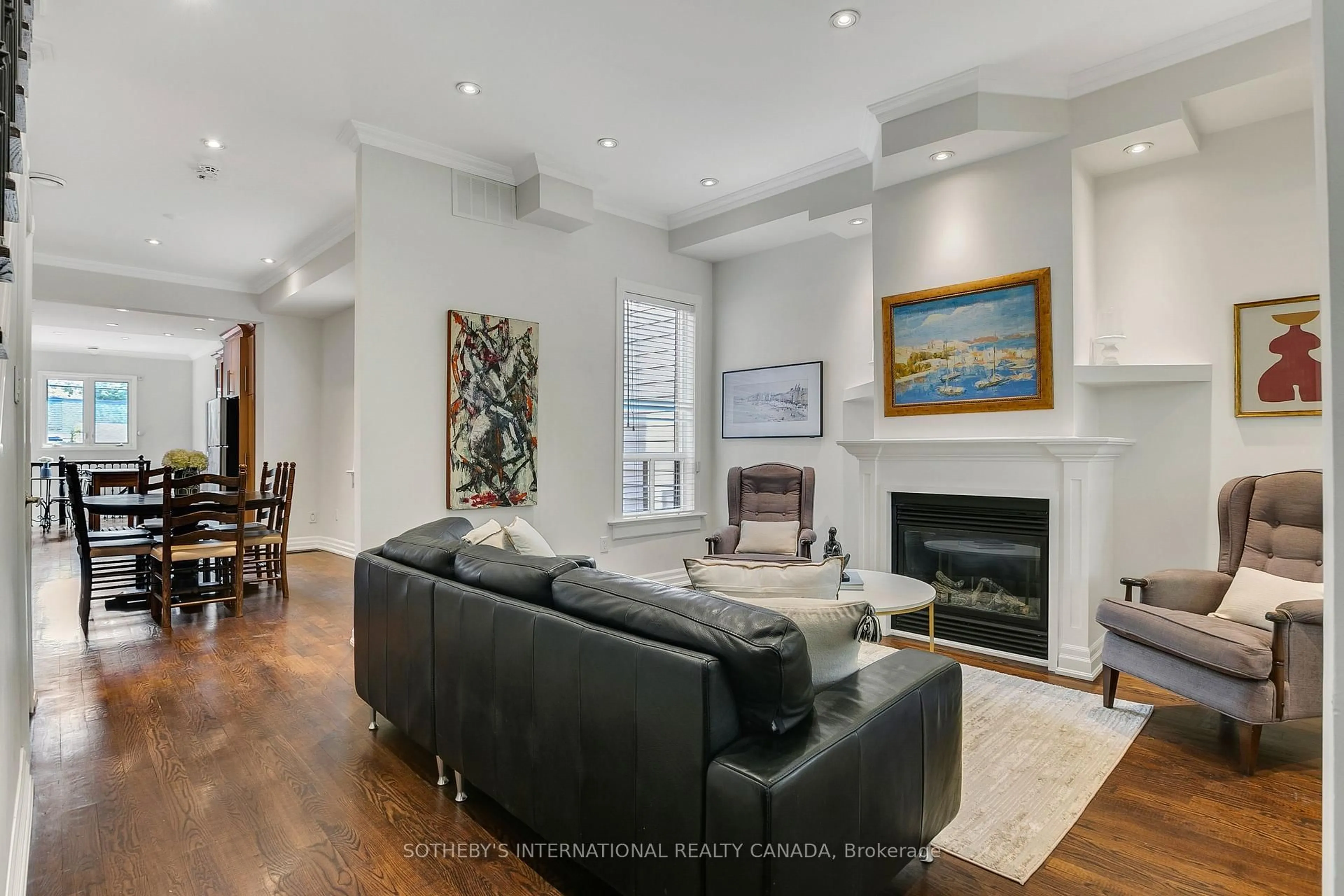 Living room with furniture, unknown for 529 Crawford St, Toronto Ontario M6G 3J9