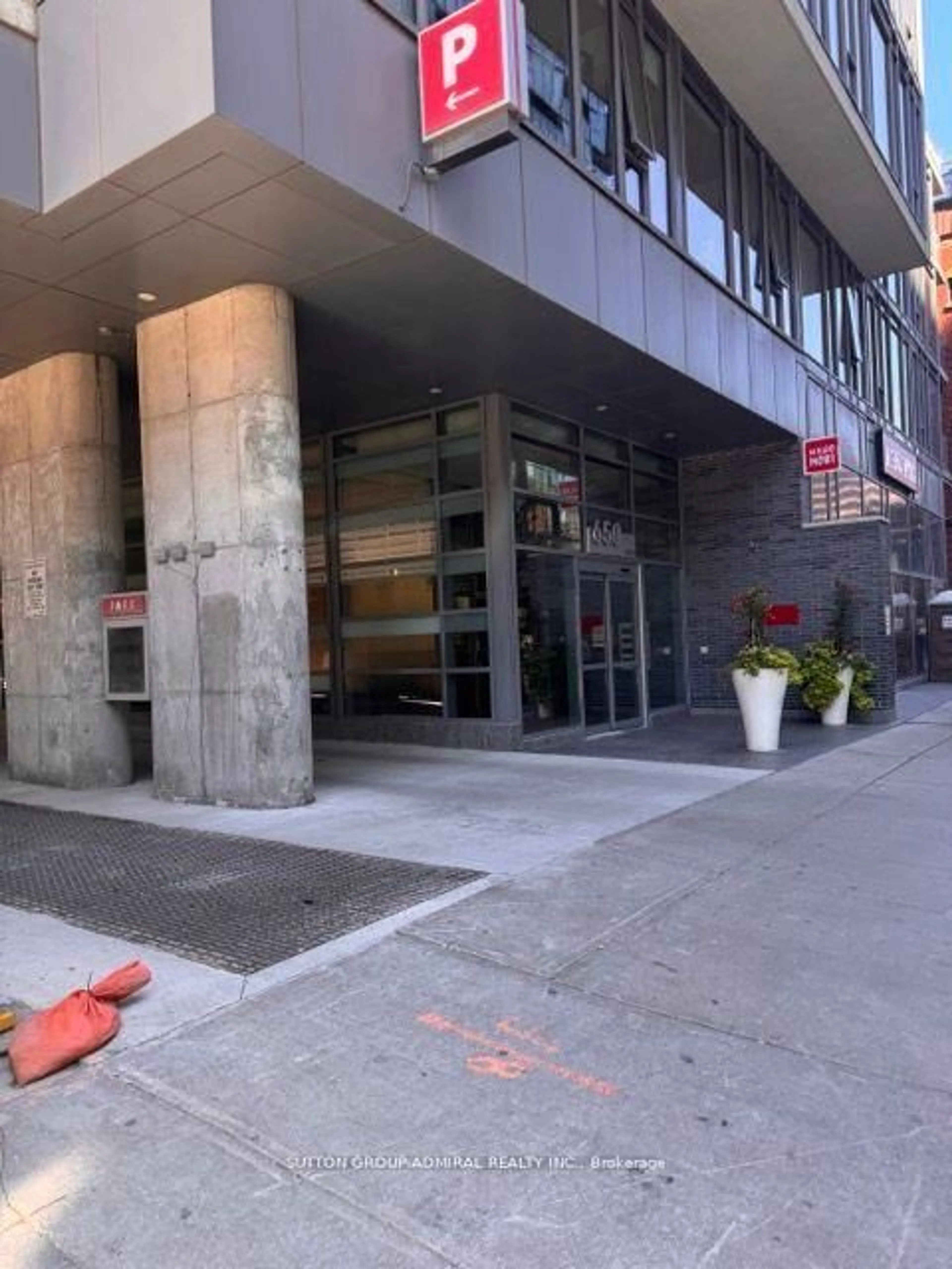 Unknown for 650 KING St #901, Toronto Ontario M5V 0H6