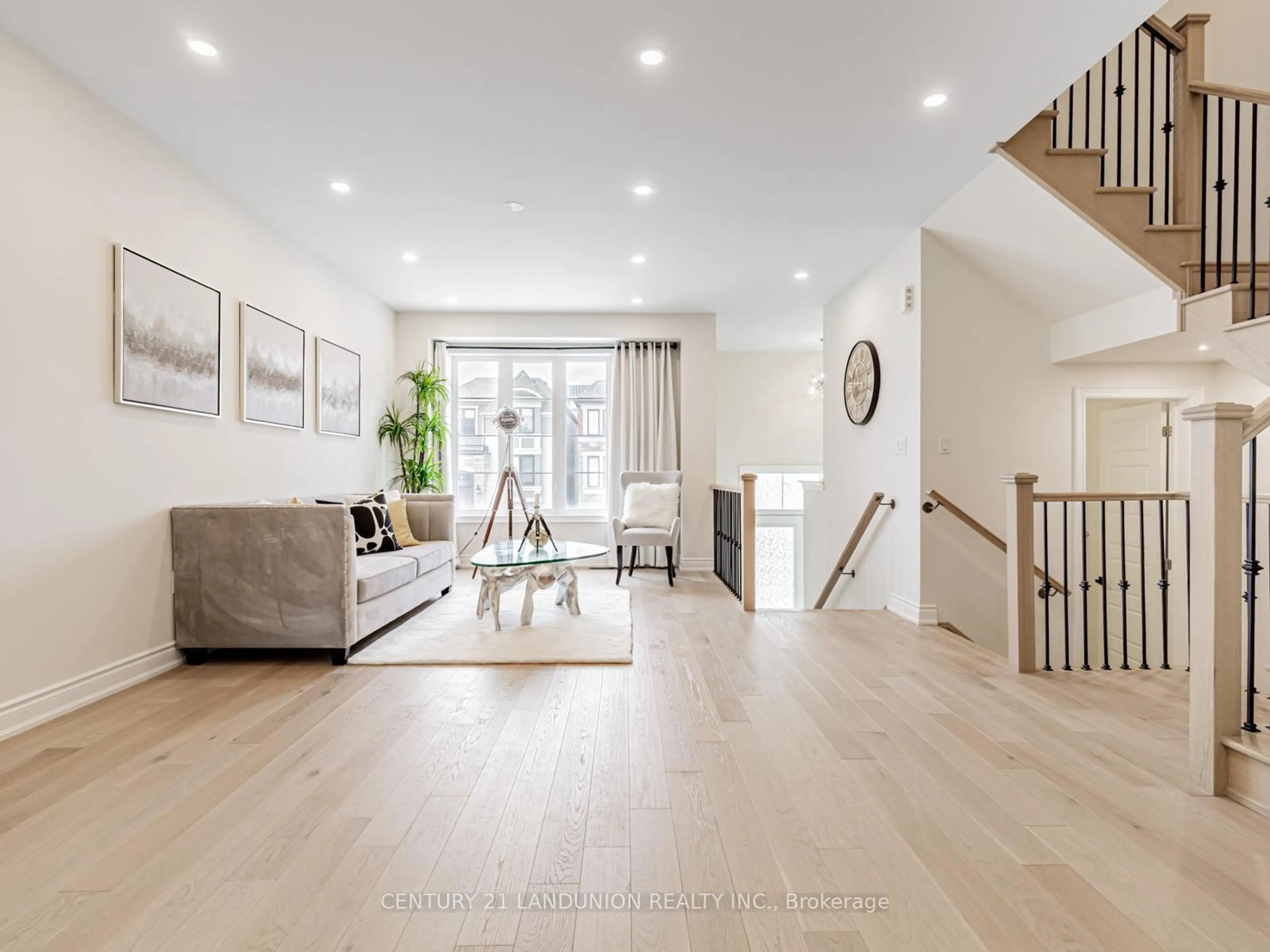 Unknown for 77 William Durie Way, Toronto Ontario M2R 0A9