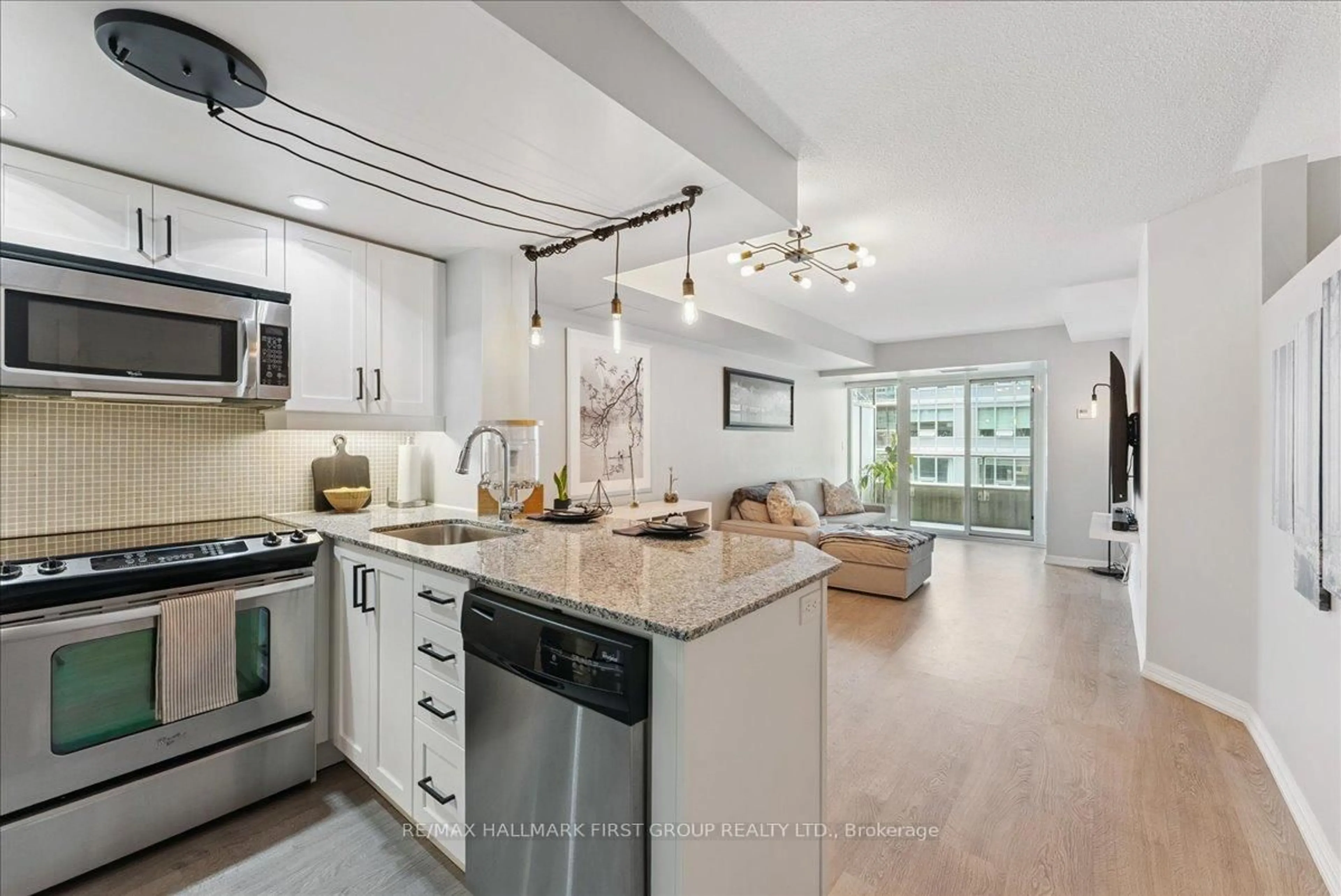 Open concept kitchen, unknown for 65 East Liberty St #1018, Toronto Ontario M6K 3R2