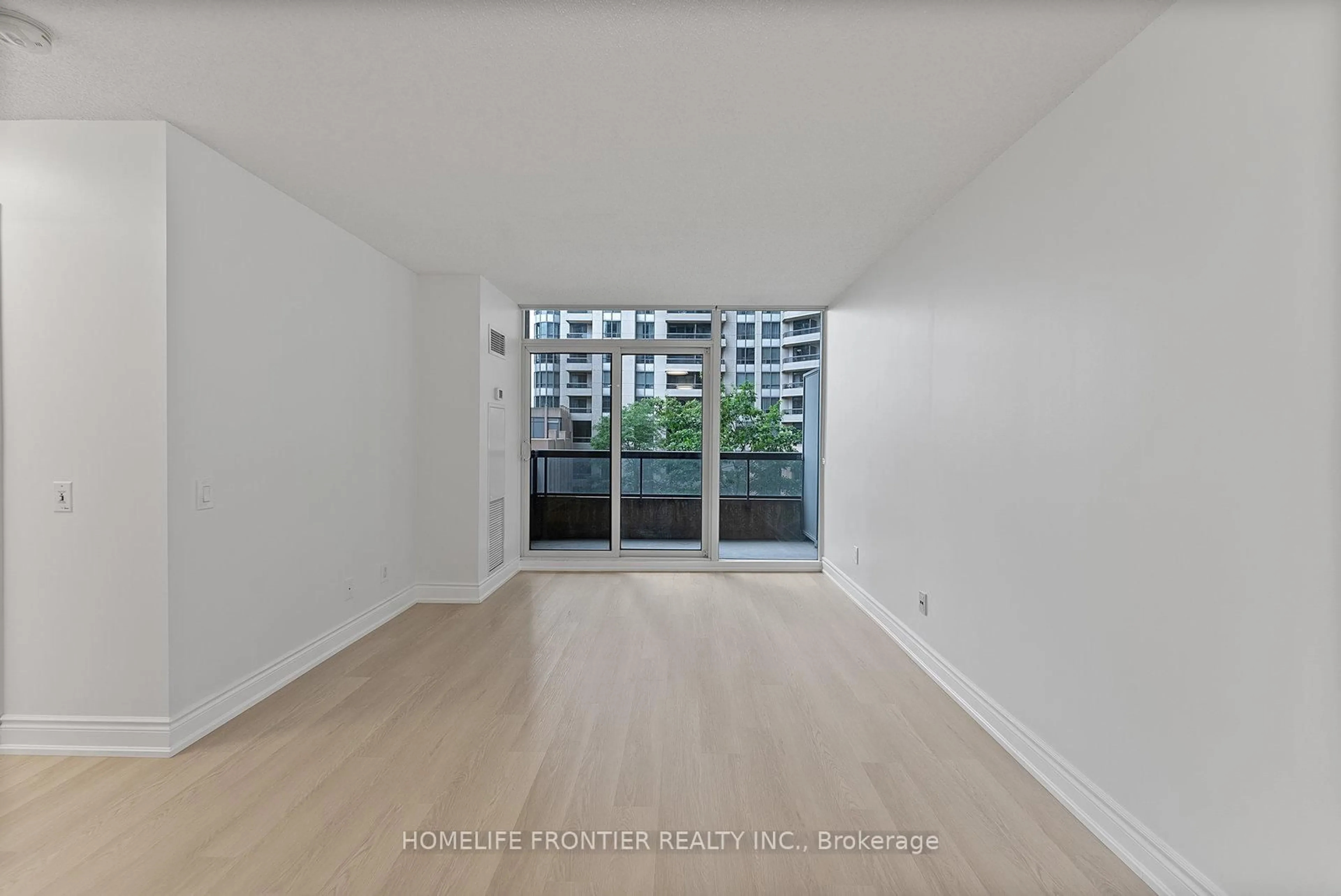 A pic of a room for 5 Northtown Way #311, Toronto Ontario M2N 7A1