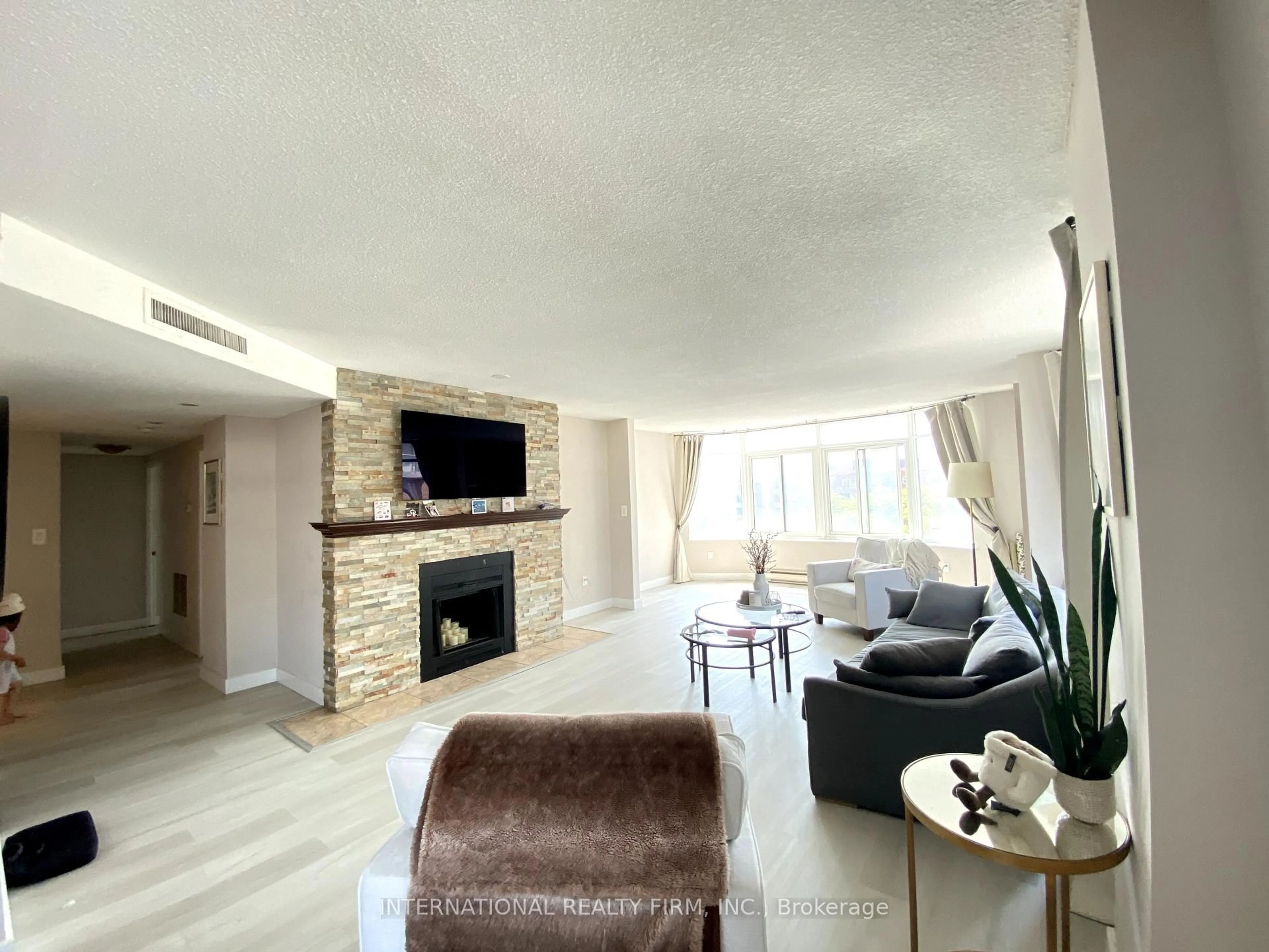 Living room with furniture, unknown for 135 George St #605, Toronto Ontario M5A 4E8