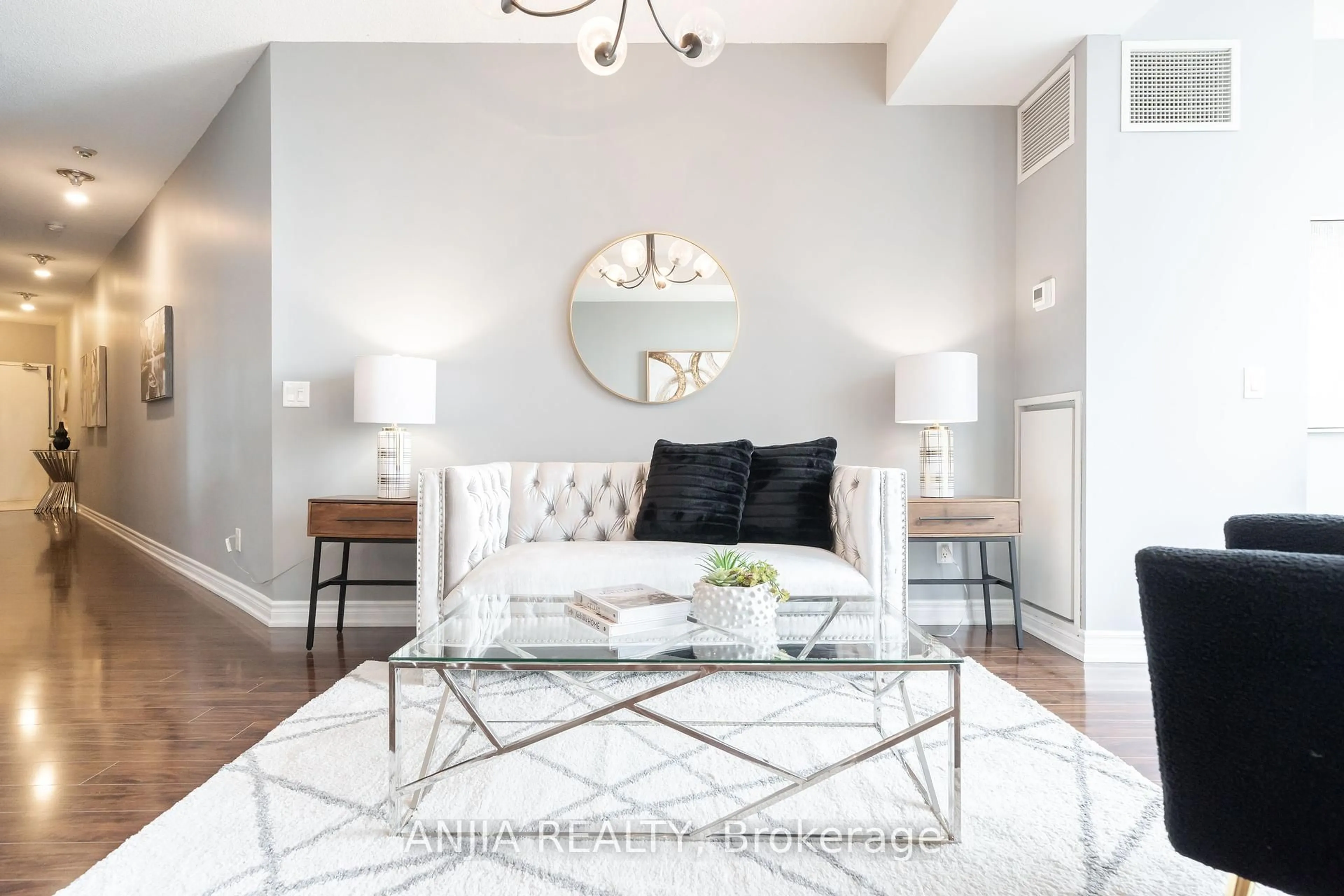 Living room with furniture, unknown for 8 York St #3411, Toronto Ontario M5J 2Y2