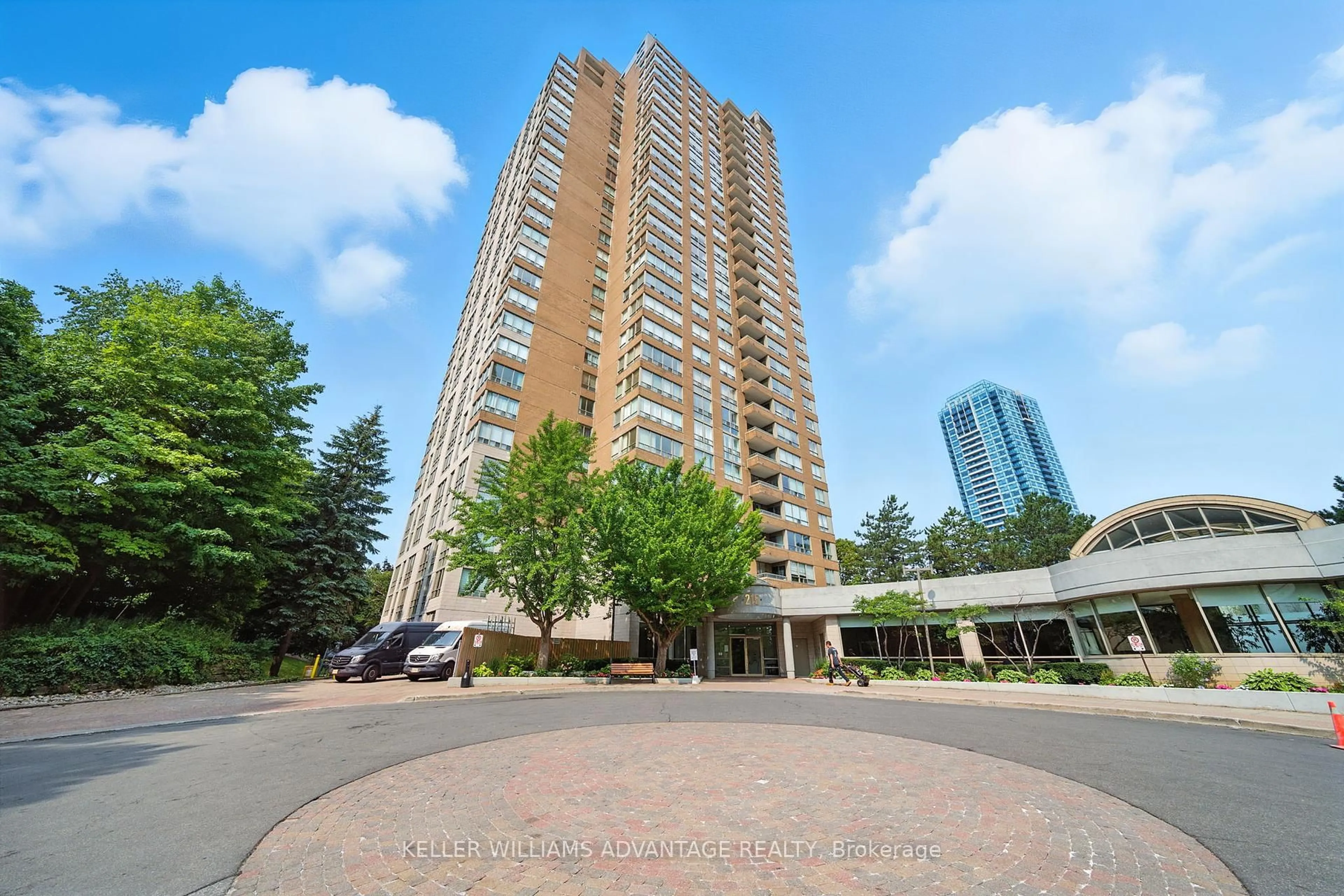 Unknown for 215 Wynford Dr #2002, Toronto Ontario M3C 3P5