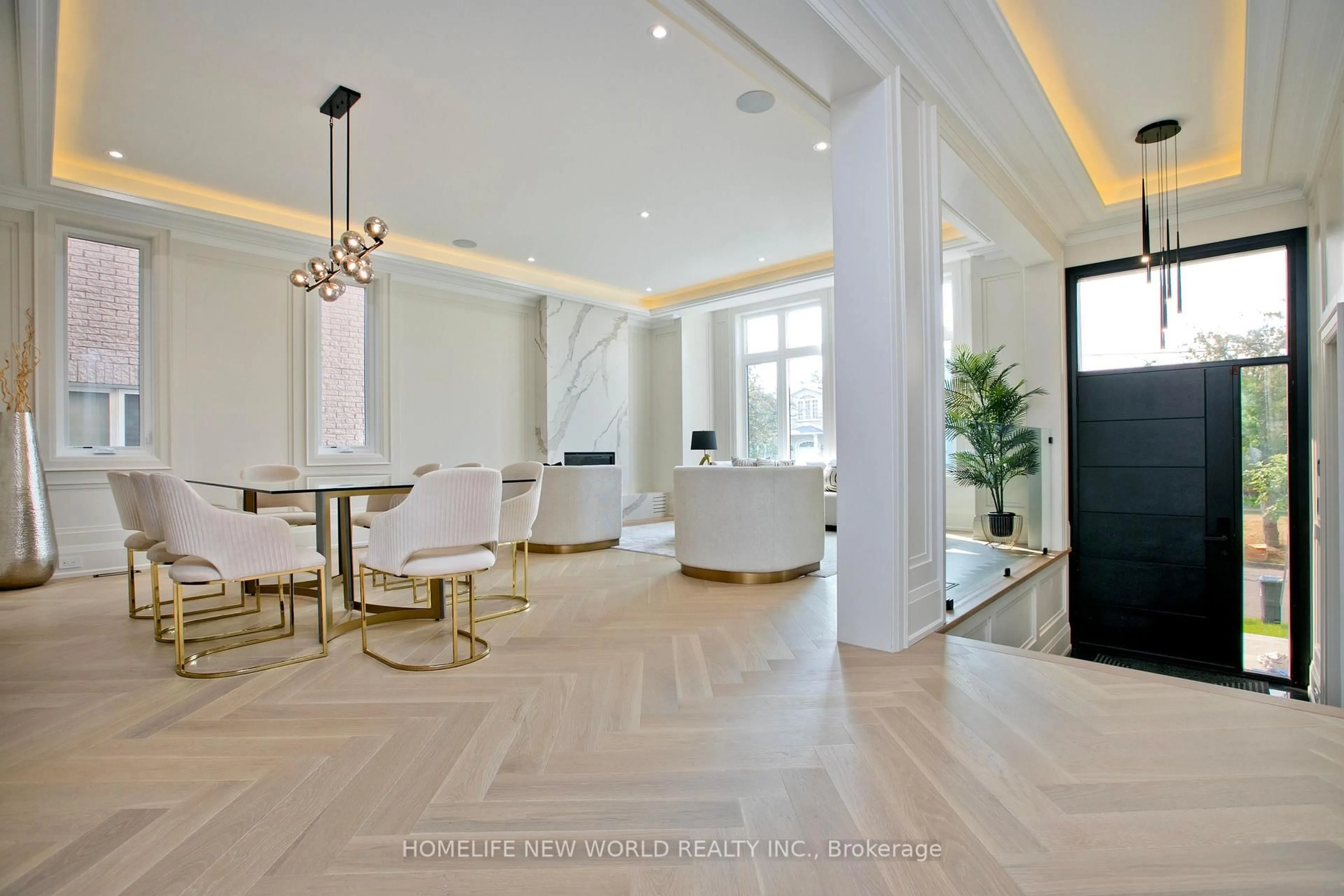 Lobby for 70 Abitibi Ave, Toronto Ontario M2M 2V4