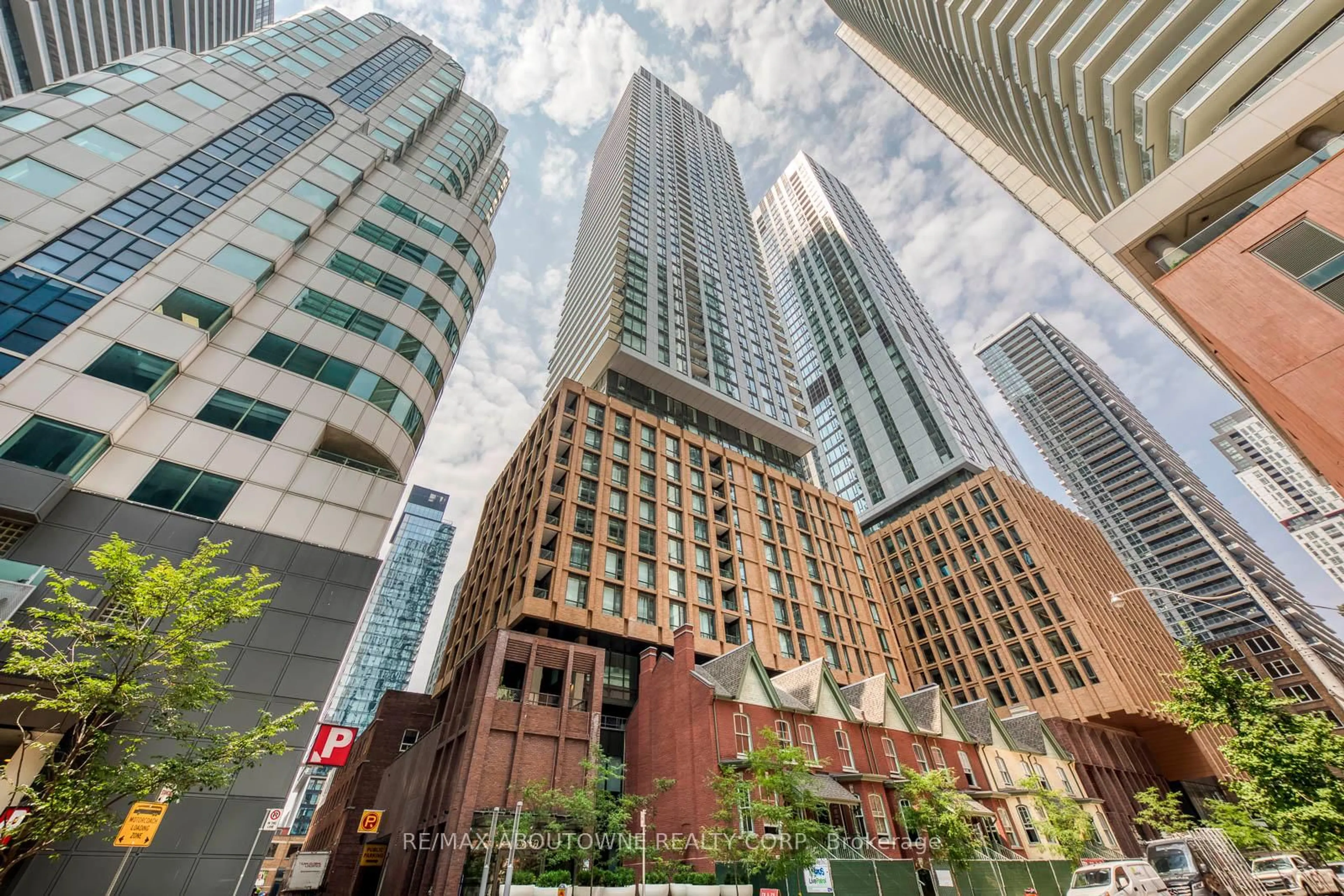 Unknown for 8 Widmer St #3407, Toronto Ontario M5V 0W6