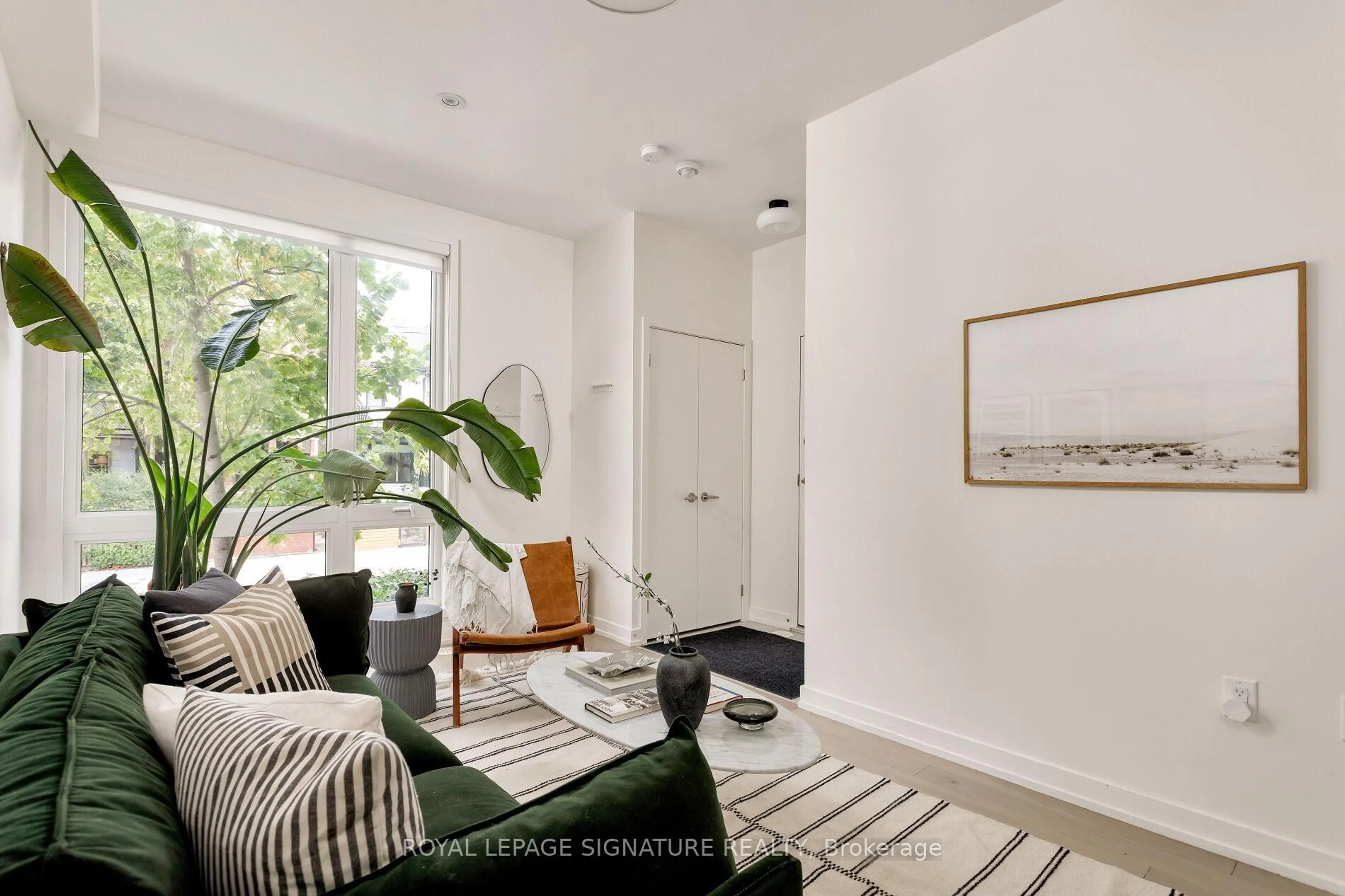 Living room with furniture, unknown for 31 Florence St #12, Toronto Ontario M6K 1P4