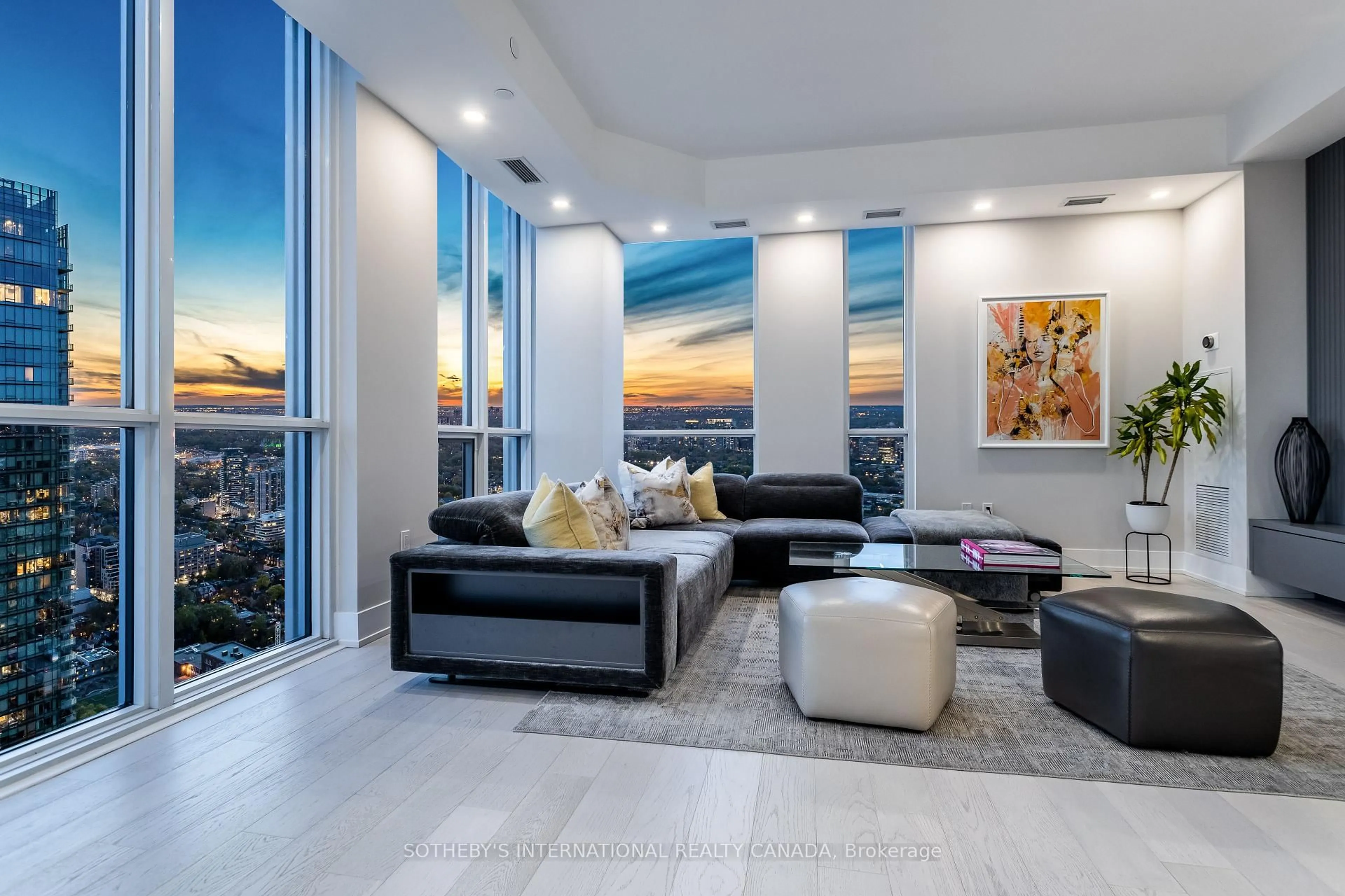 Living room with furniture, unknown for 1 Yorkville Ave #5405, Toronto Ontario M4W 0B1
