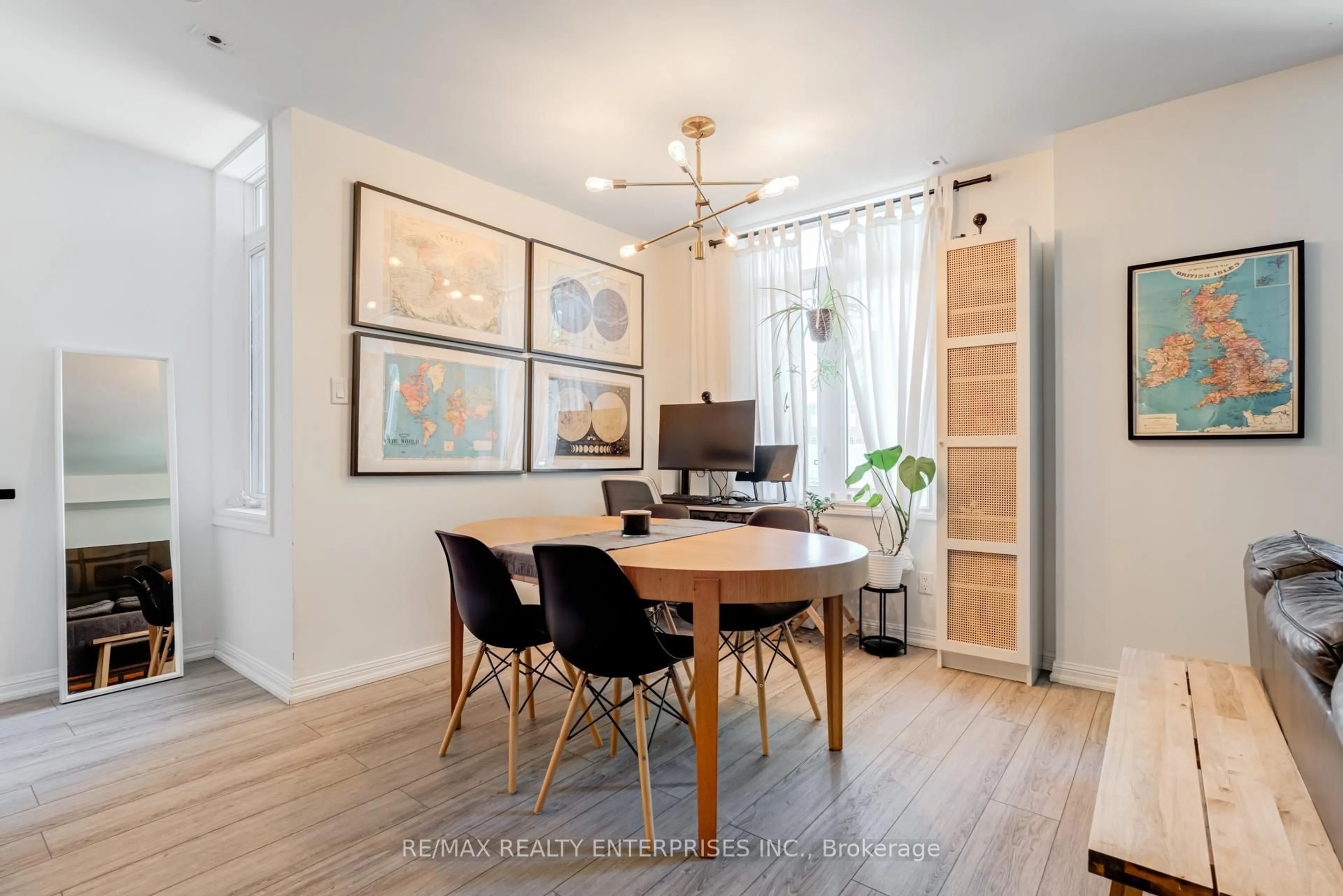 Dining room, wood/laminate floor for 41 Sudbury St #4106, Toronto Ontario M6J 3W6