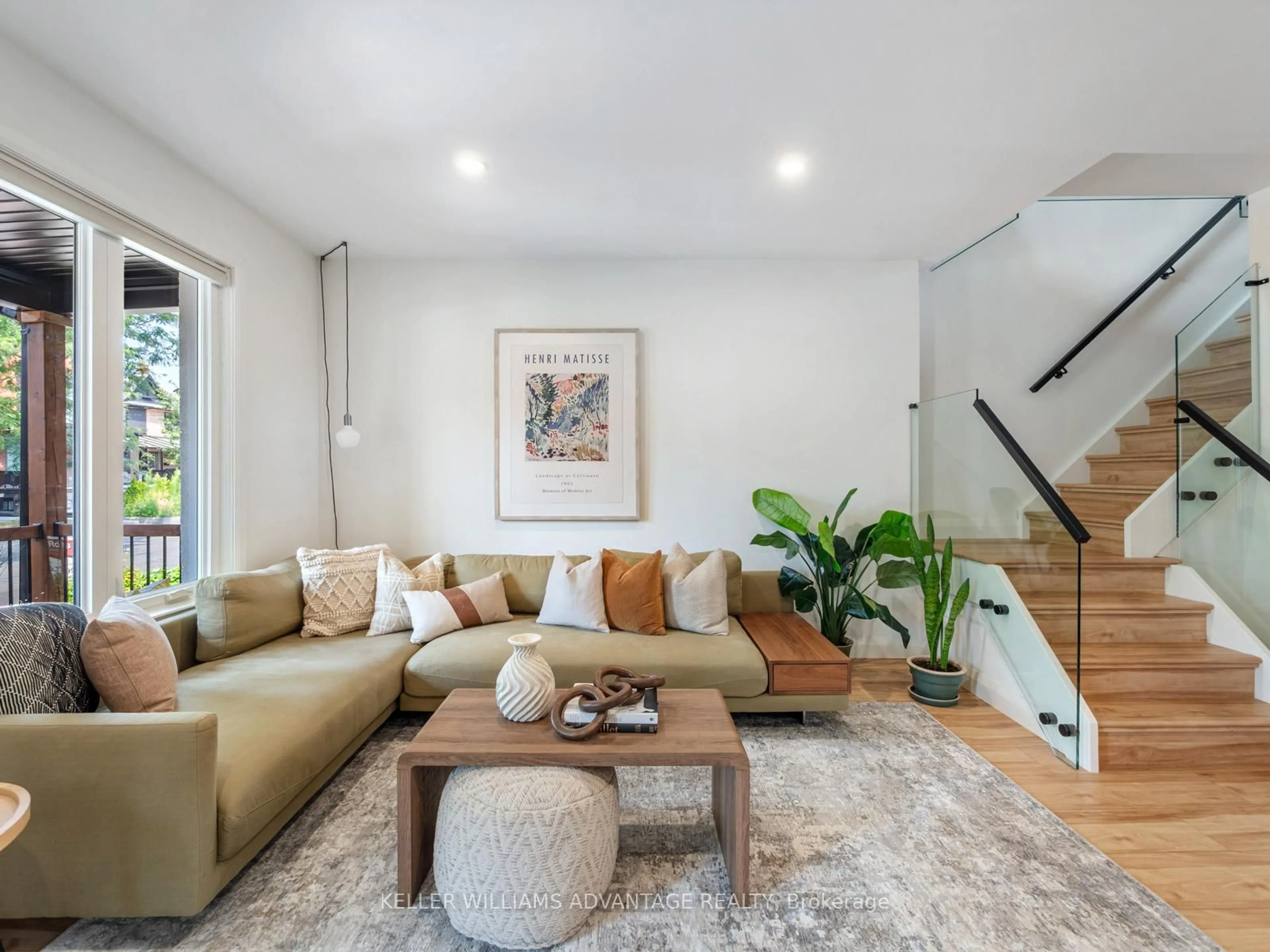 Living room with furniture, unknown for 441 Brock Ave, Toronto Ontario M6H 3N7