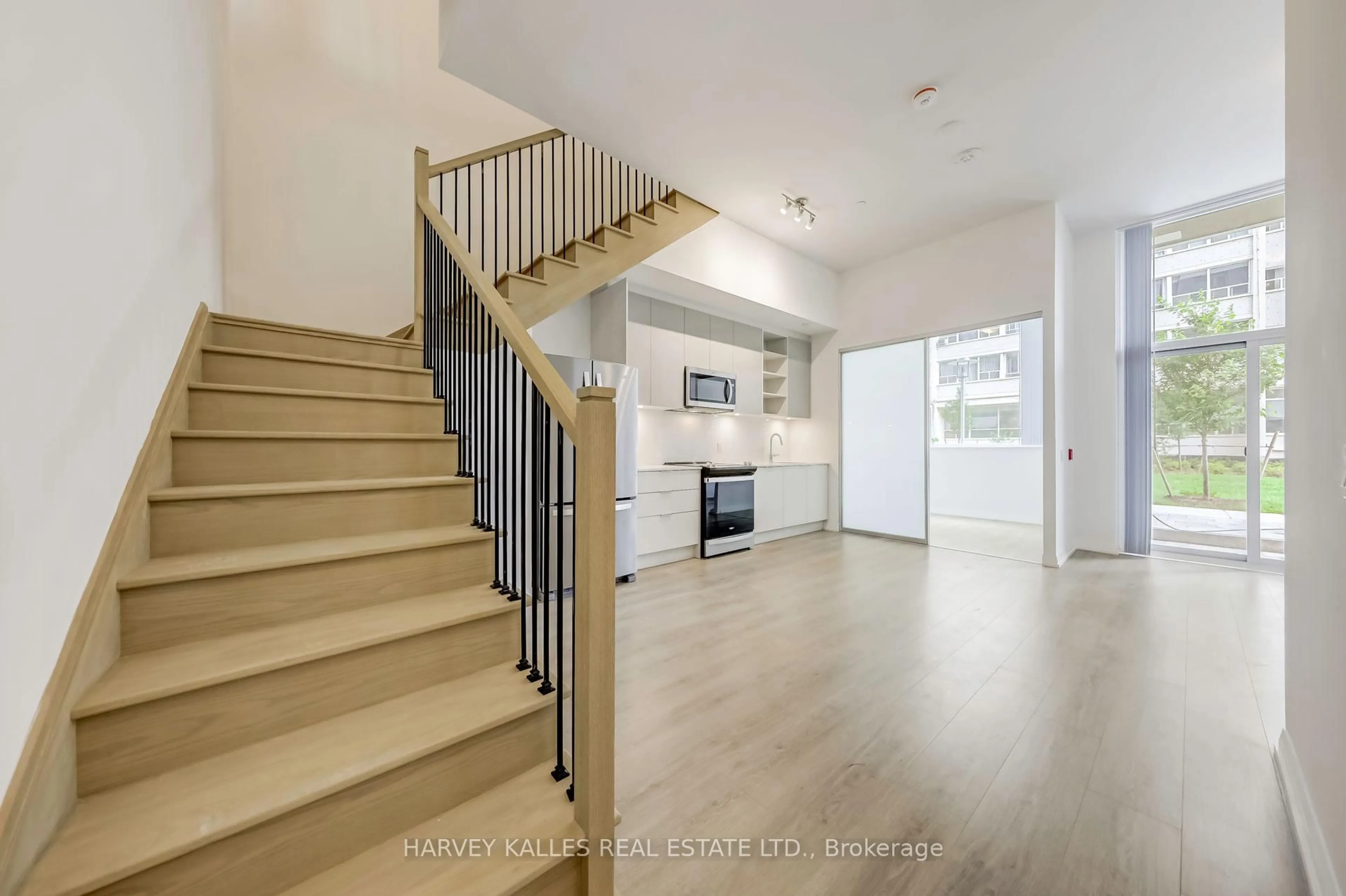 Unknown for 25 Holly St #TH106, Toronto Ontario M4S 0E3