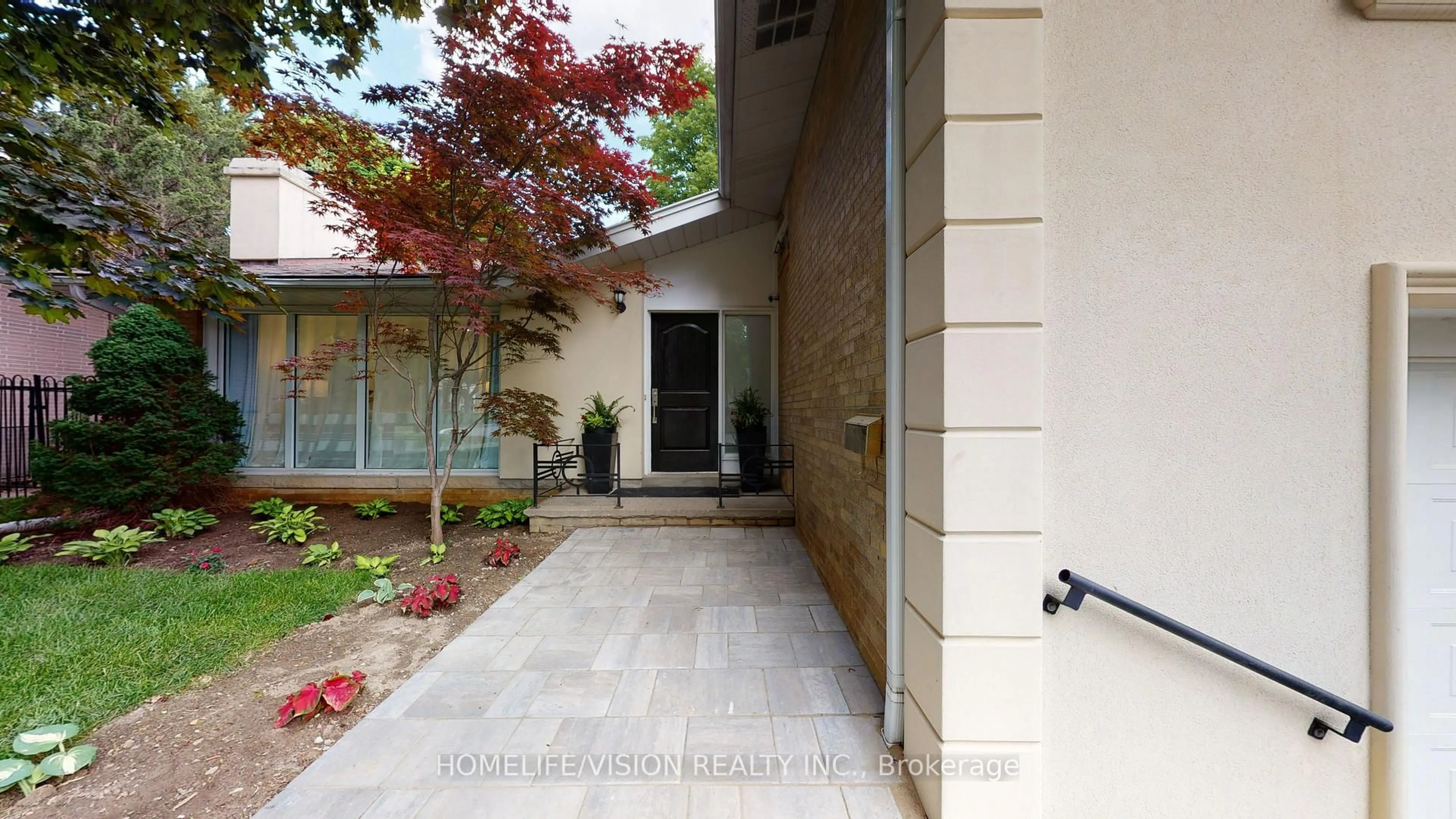Patio, street for 12 Flaremore Cres, Toronto Ontario M2K 1V1