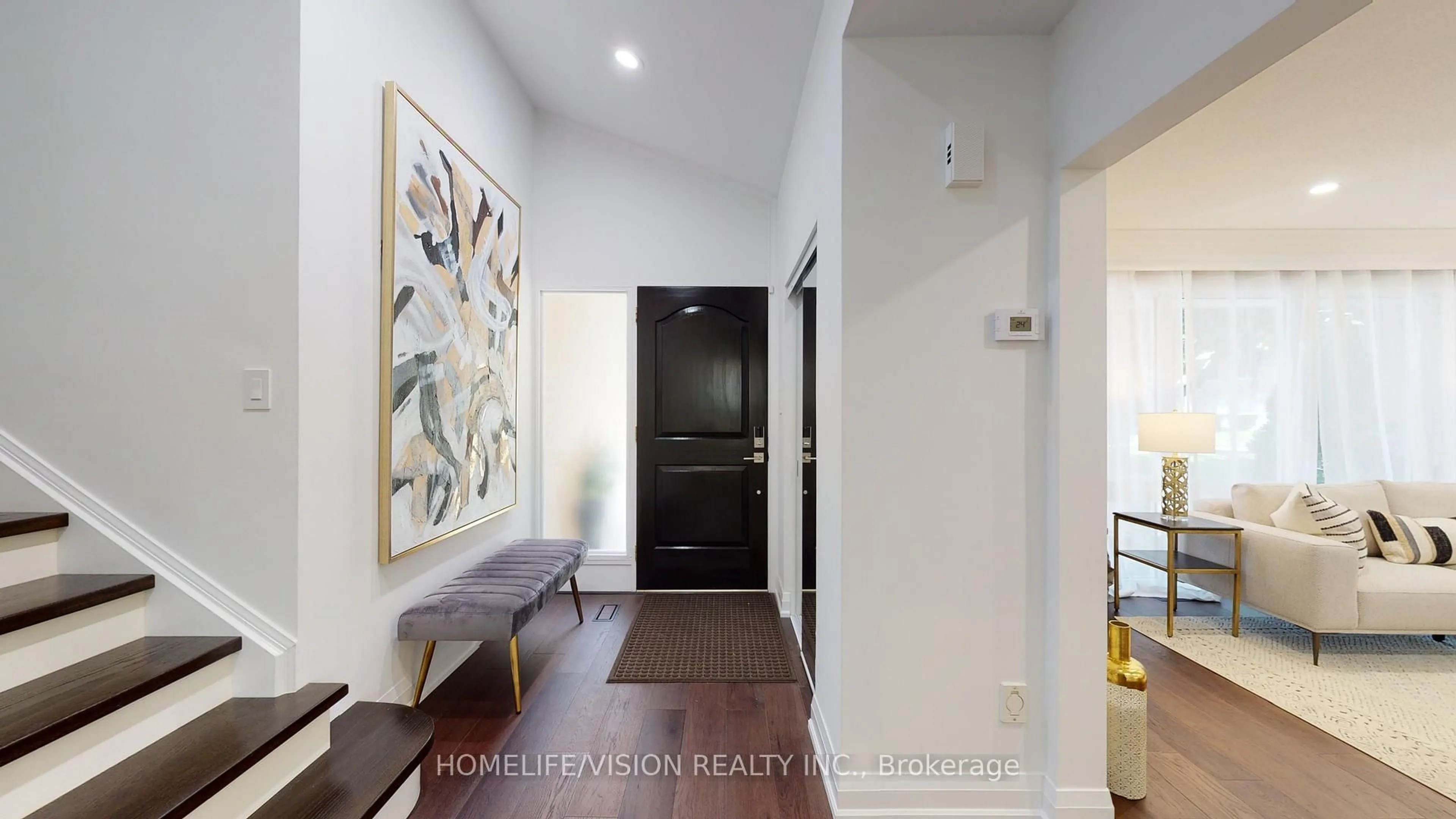 Indoor entryway for 12 Flaremore Cres, Toronto Ontario M2K 1V1