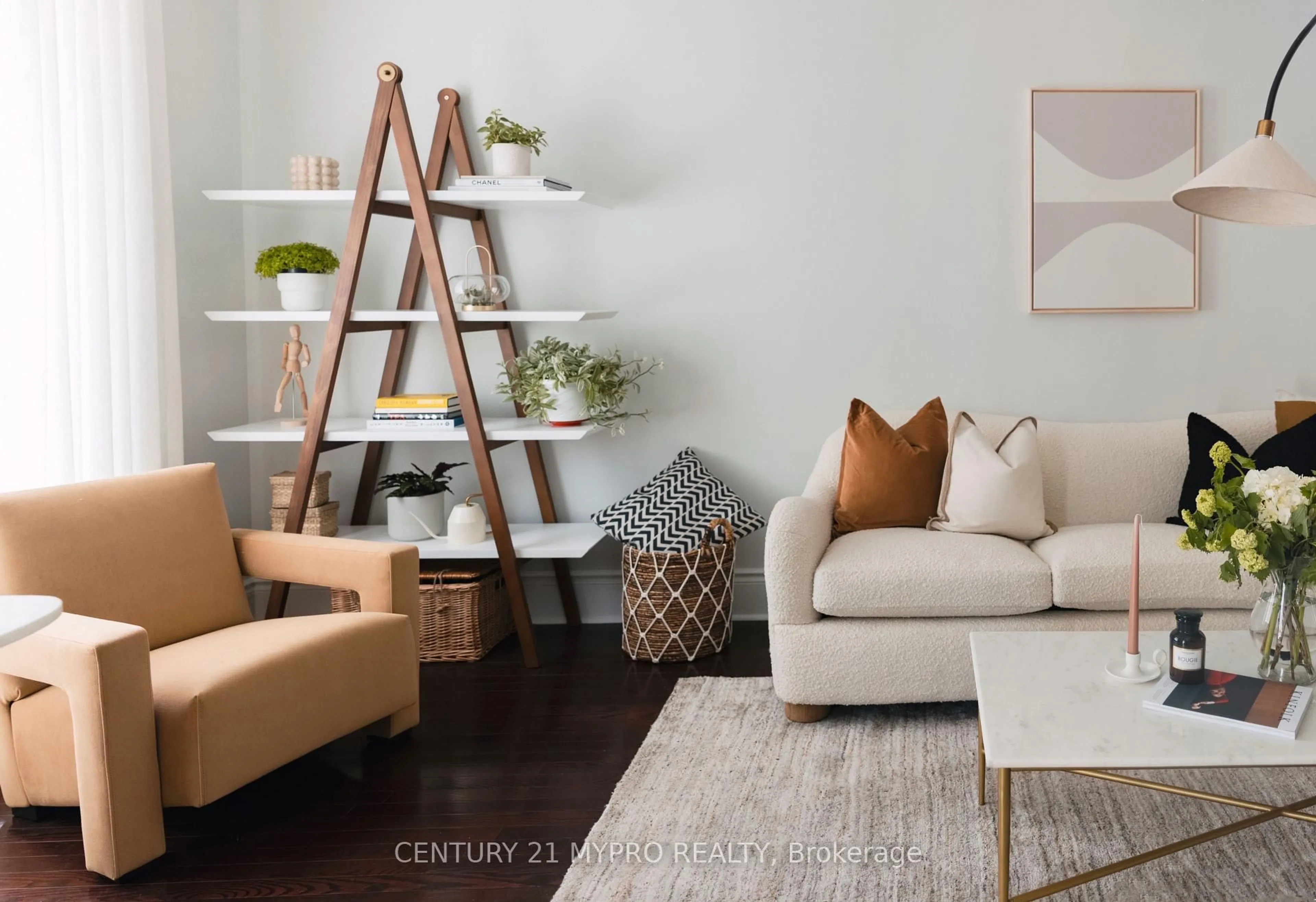 Living room with furniture, unknown for 10 Clairtrell Rd, Toronto Ontario M2N 5J6