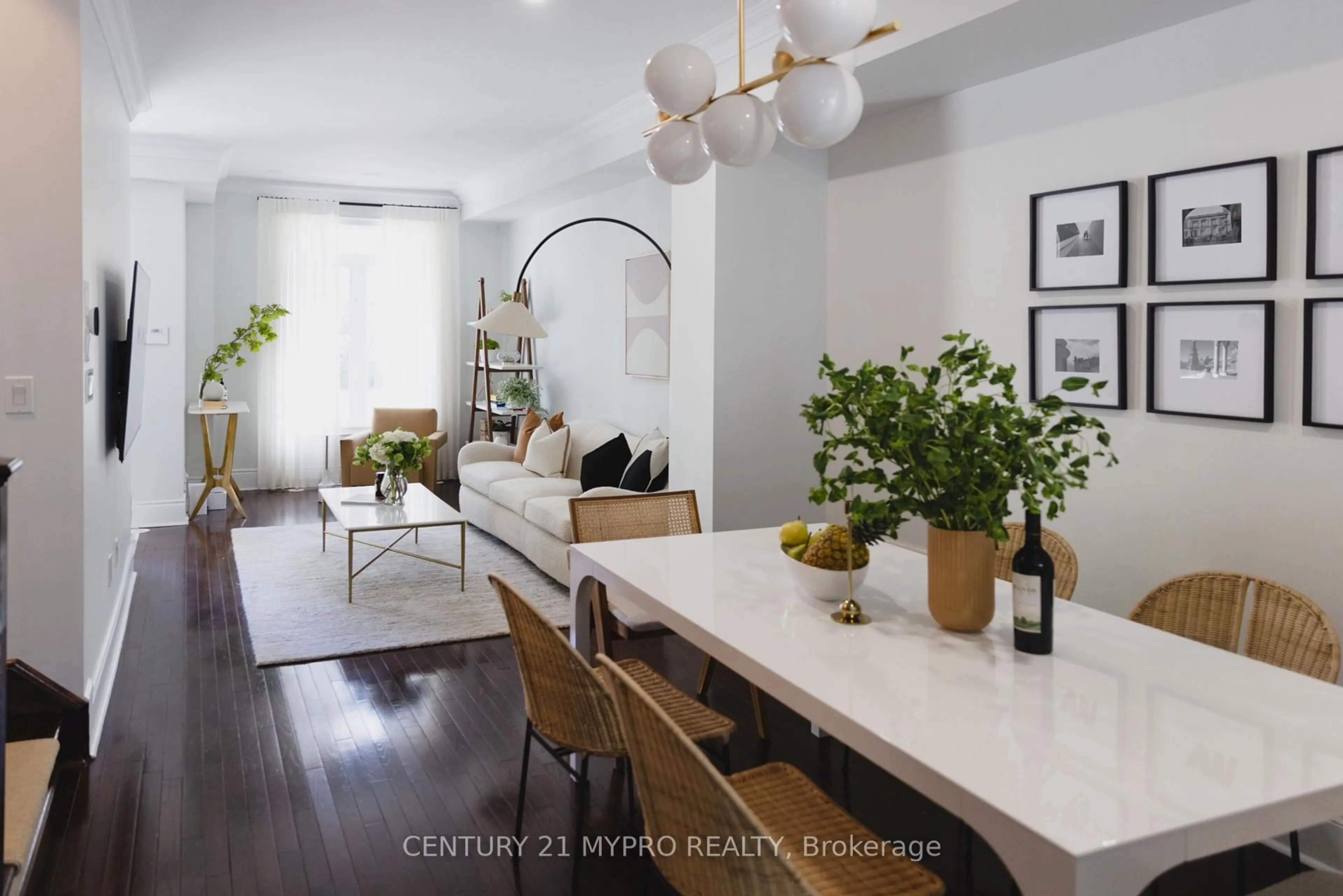Unknown for 10 Clairtrell Rd, Toronto Ontario M2N 5J6