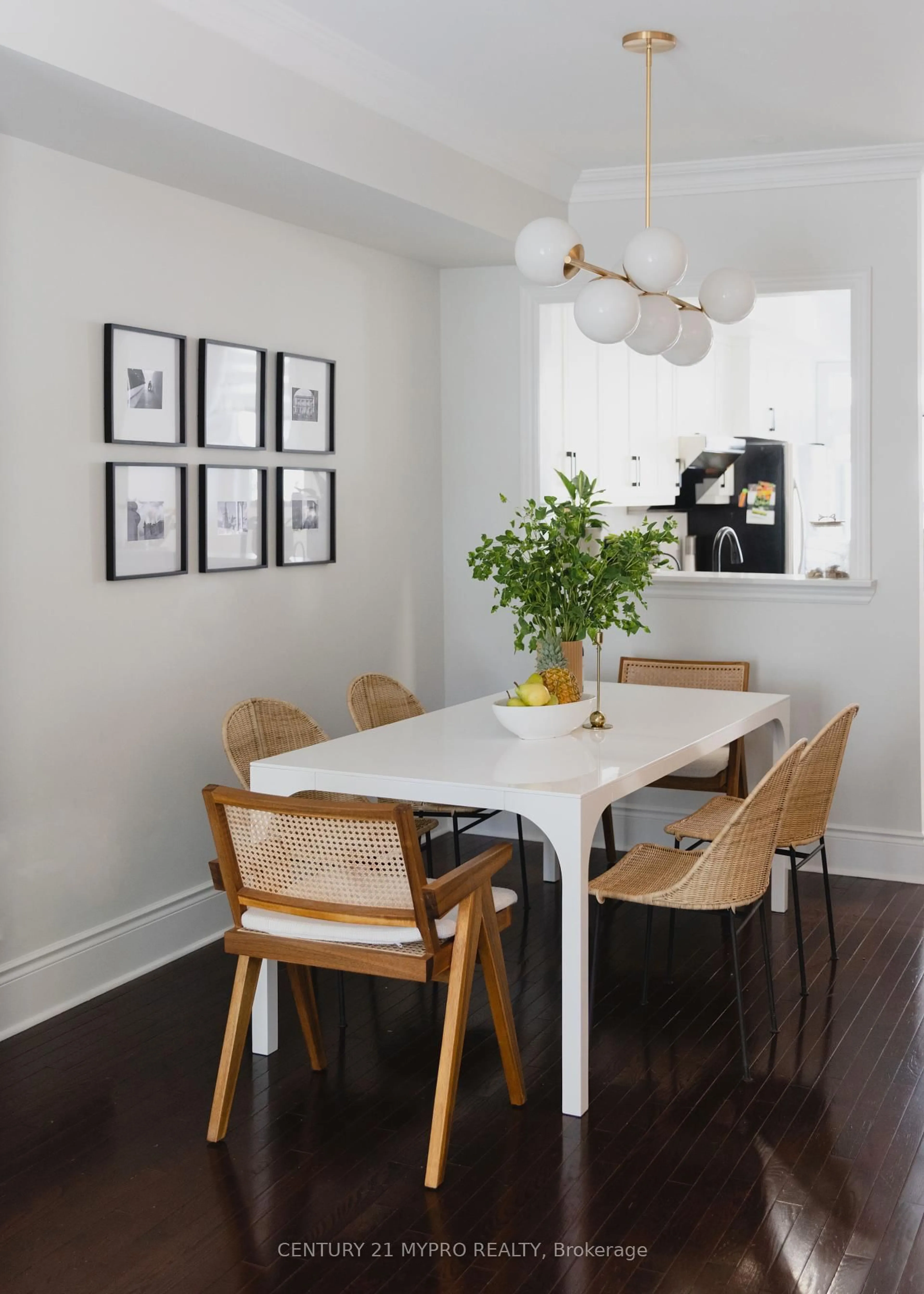 Dining room, wood/laminate floor for 10 Clairtrell Rd, Toronto Ontario M2N 5J6