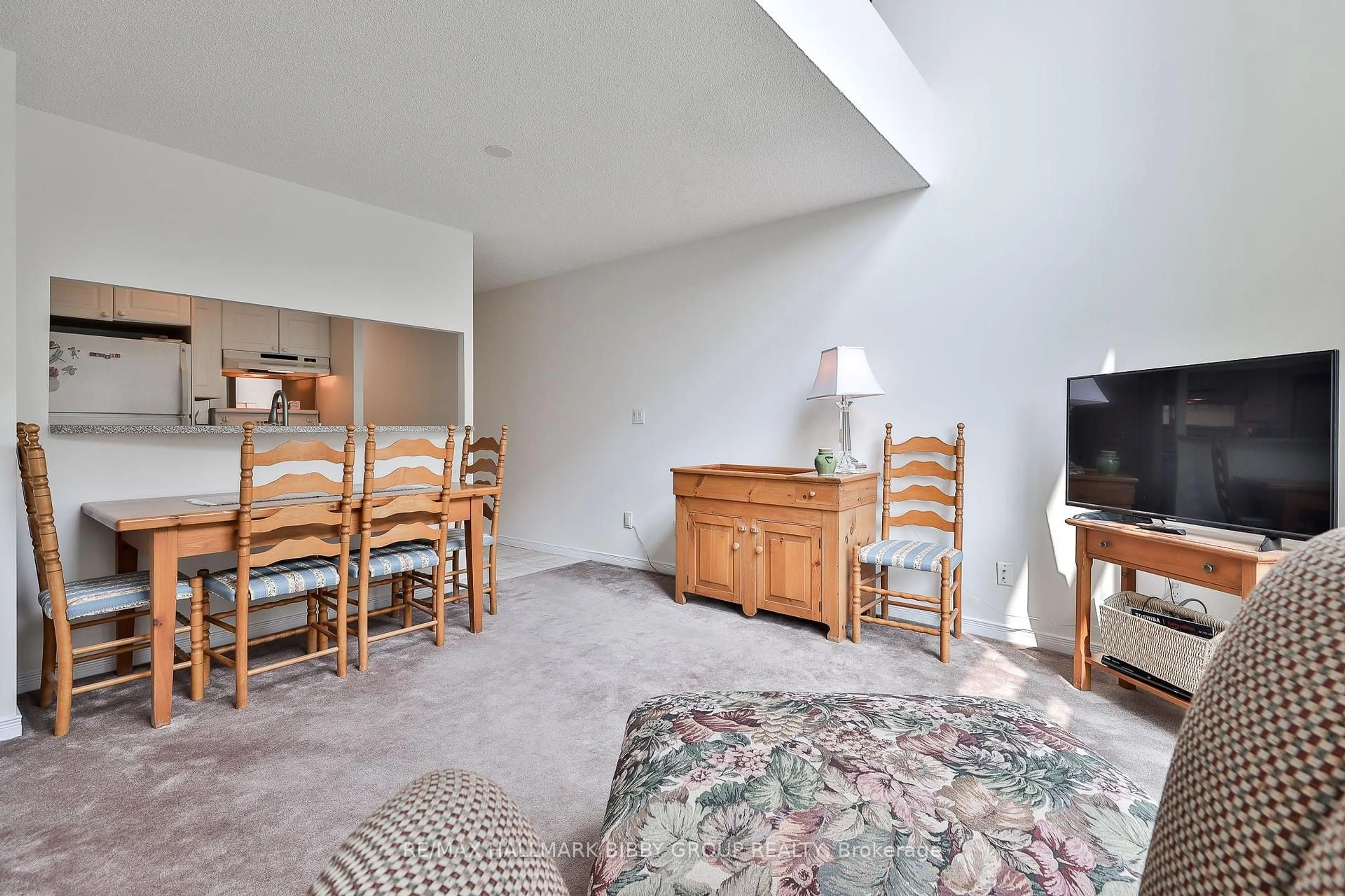 Living room with furniture, unknown for 109 Front St #528, Toronto Ontario M5A 4P7
