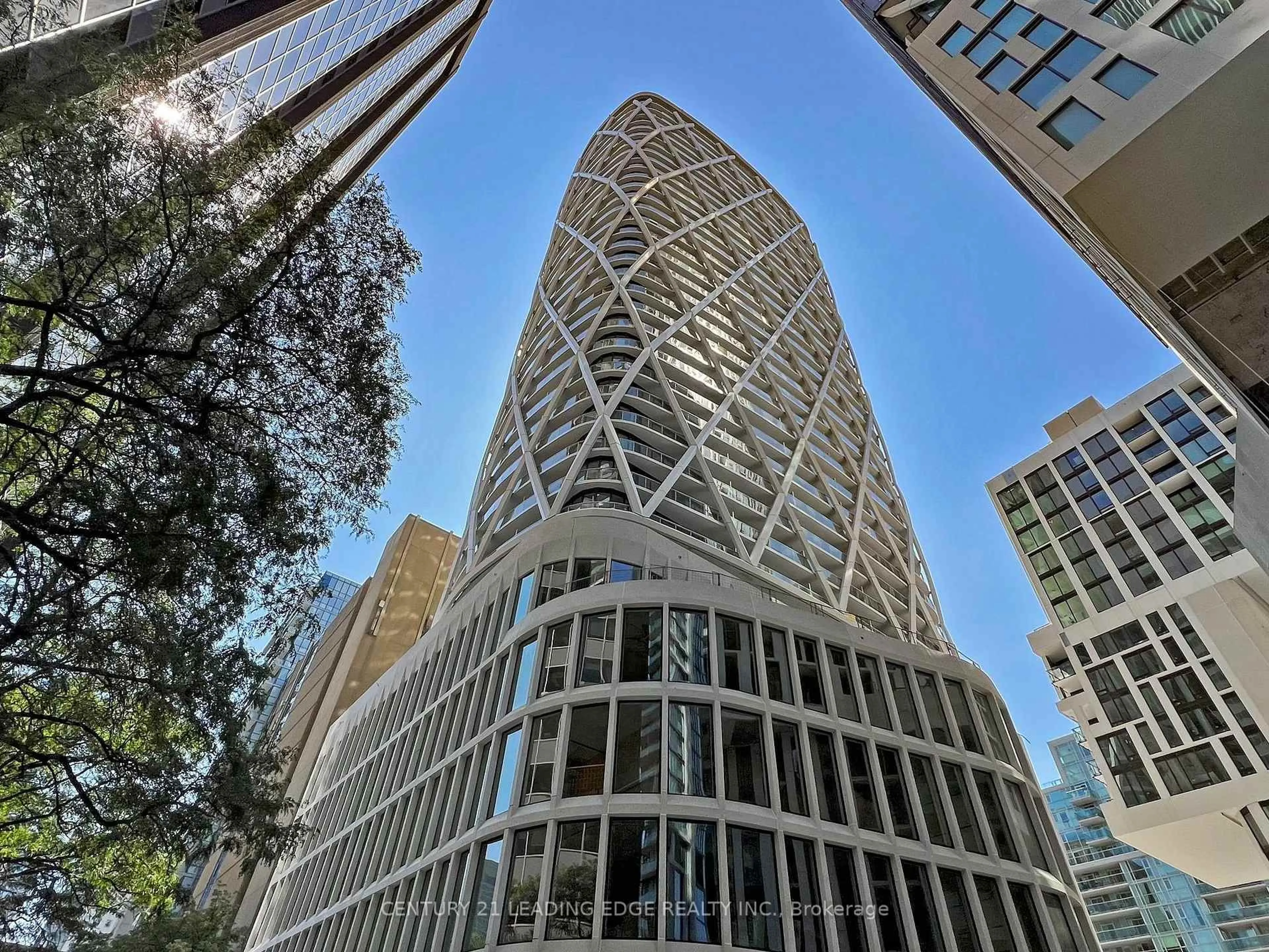 Indoor foyer for 230 Simcoe St #3019, Toronto Ontario M5T 0G7