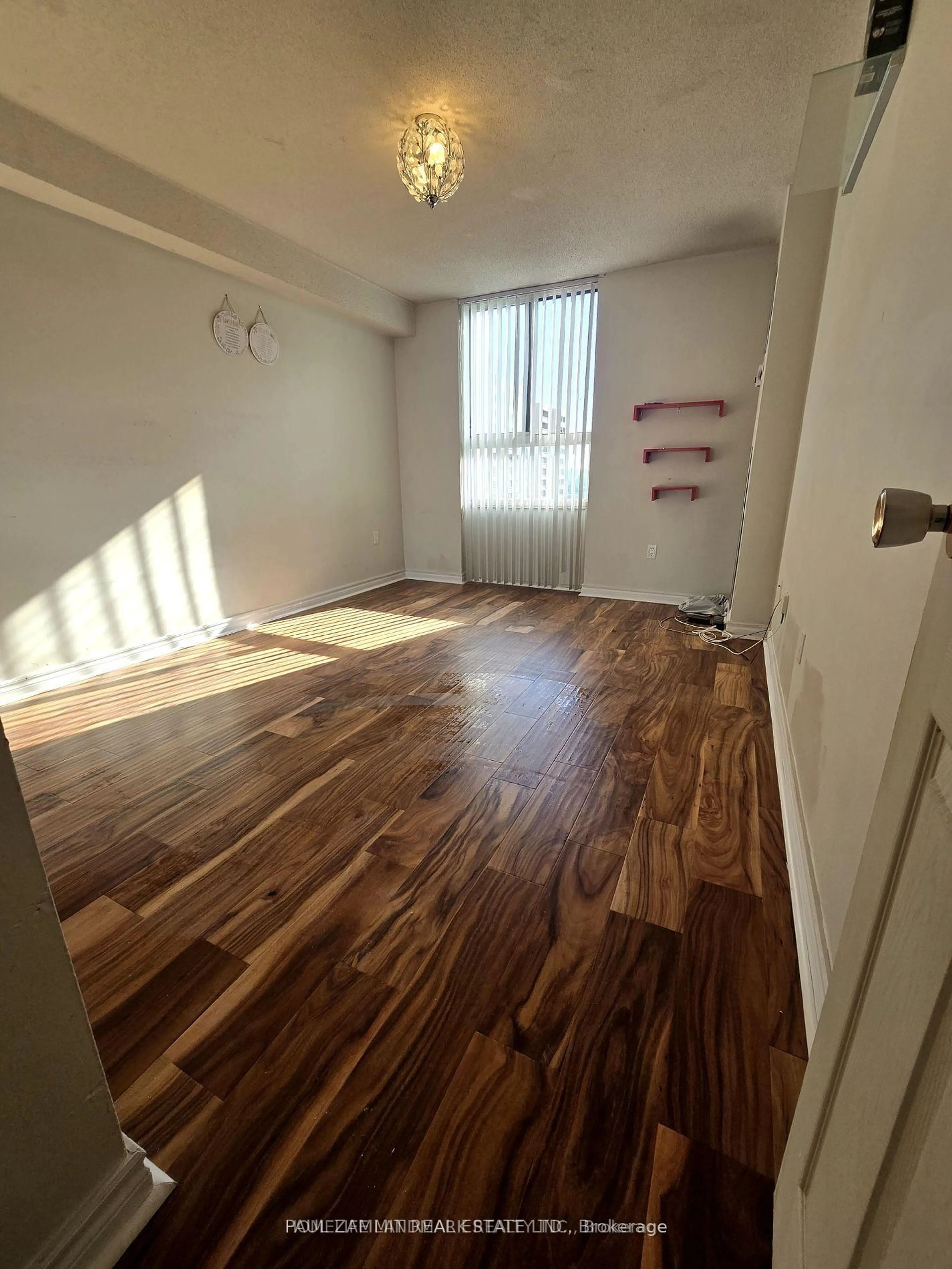 A pic of a room for 350 Seneca Hill Dr #1005, Toronto Ontario M2J 4S7