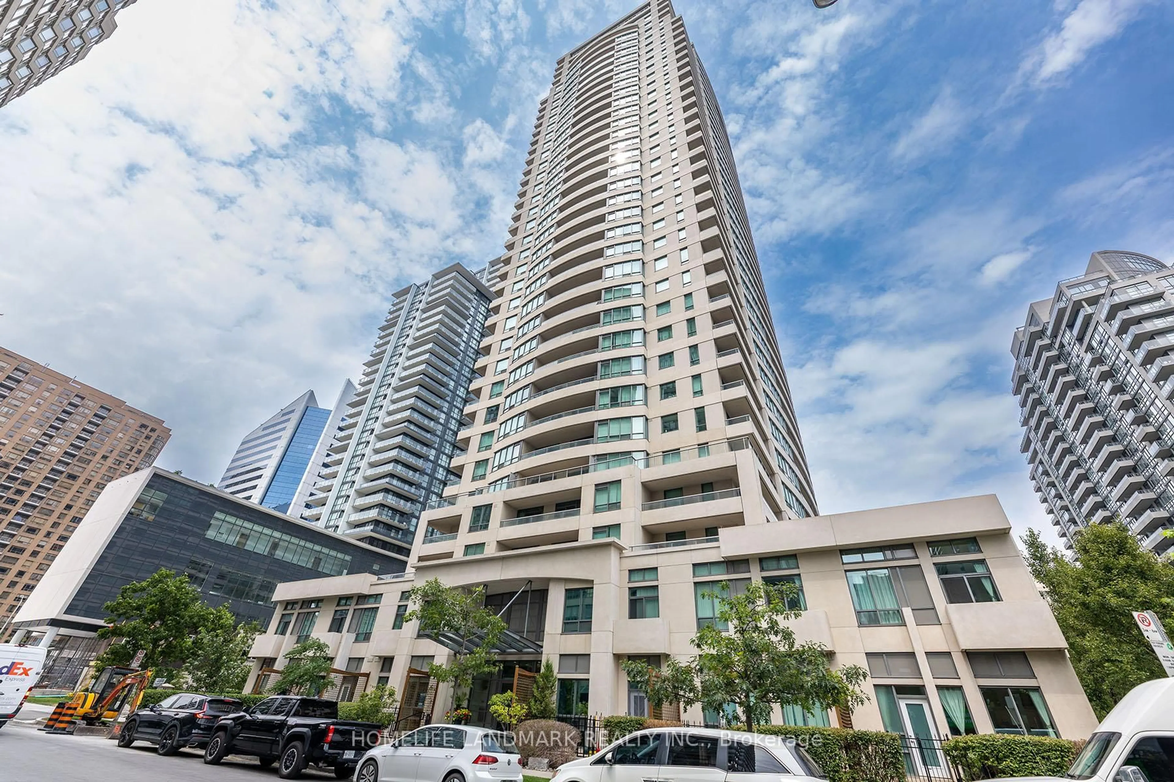 Indoor foyer for 18 Spring Garden Ave #3510, Toronto Ontario M2N 7M2