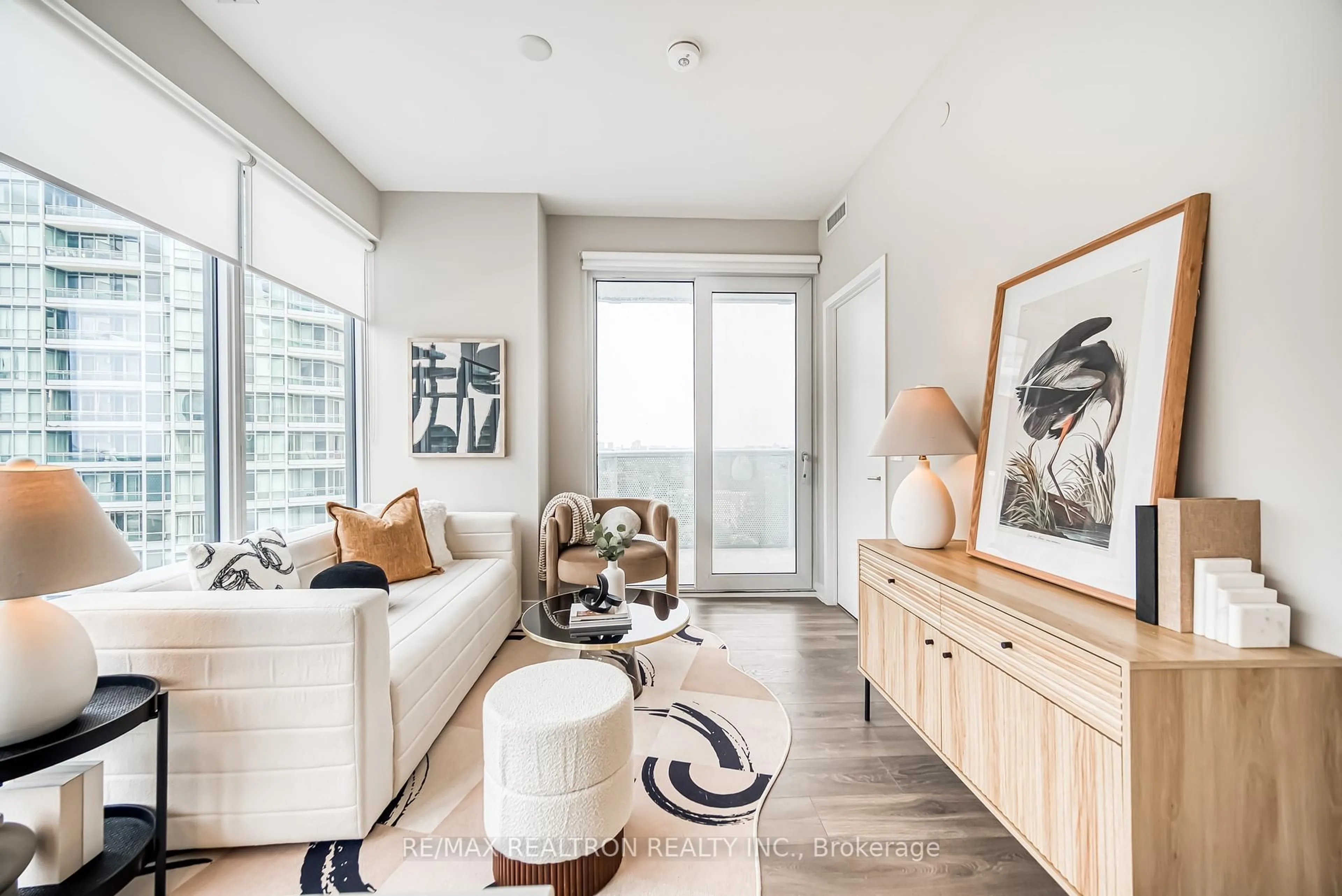 Living room with furniture, unknown for 15 Holmes Ave #908, Toronto Ontario M2N 0L4