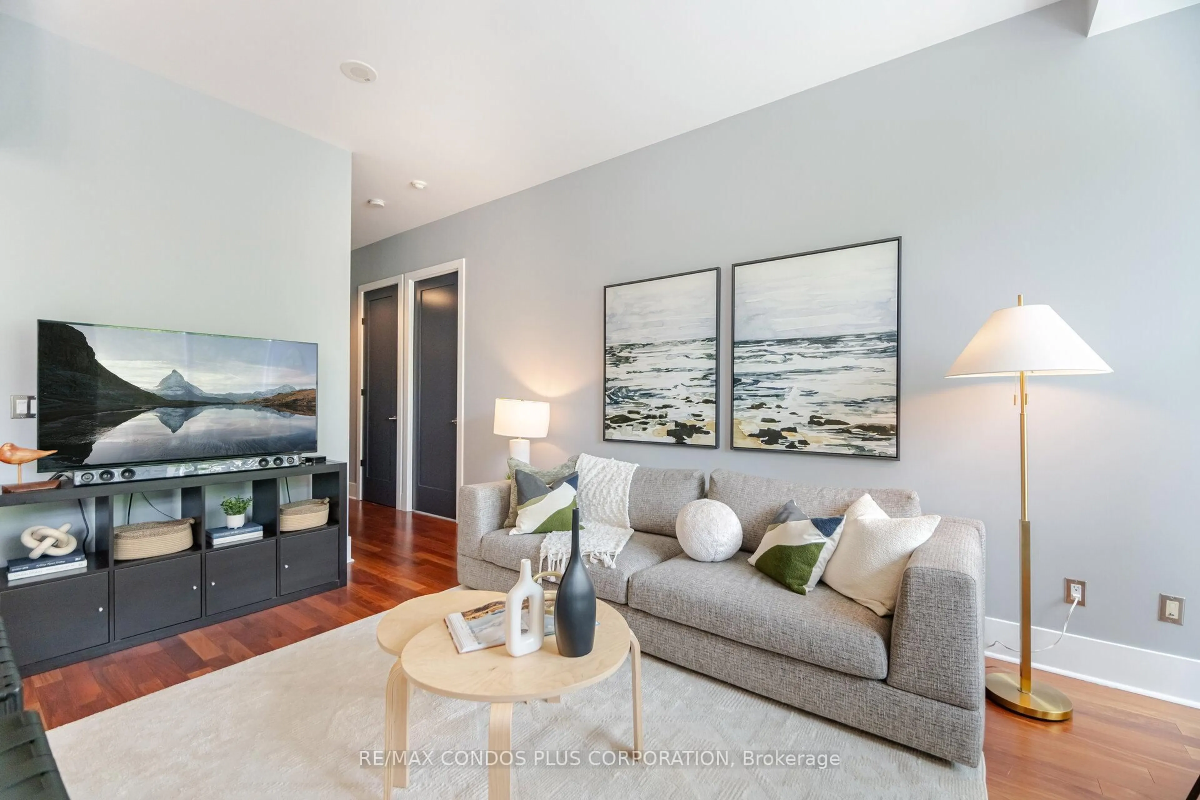 Living room with furniture, unknown for 120 Homewood Ave #319, Toronto Ontario M4Y 2J3