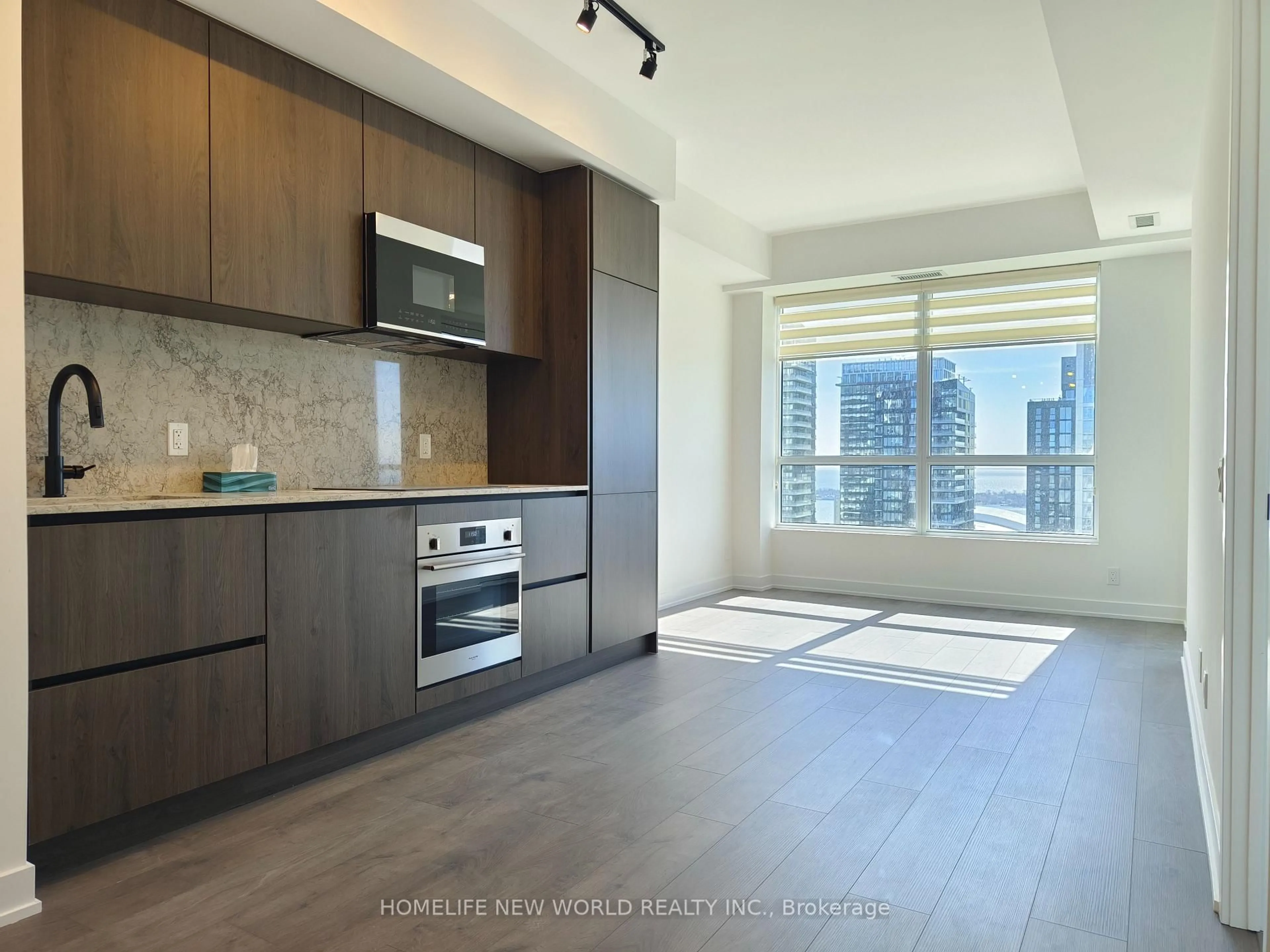 Open concept kitchen, unknown for 108 Peter St #4208, Toronto Ontario M5V 0W2