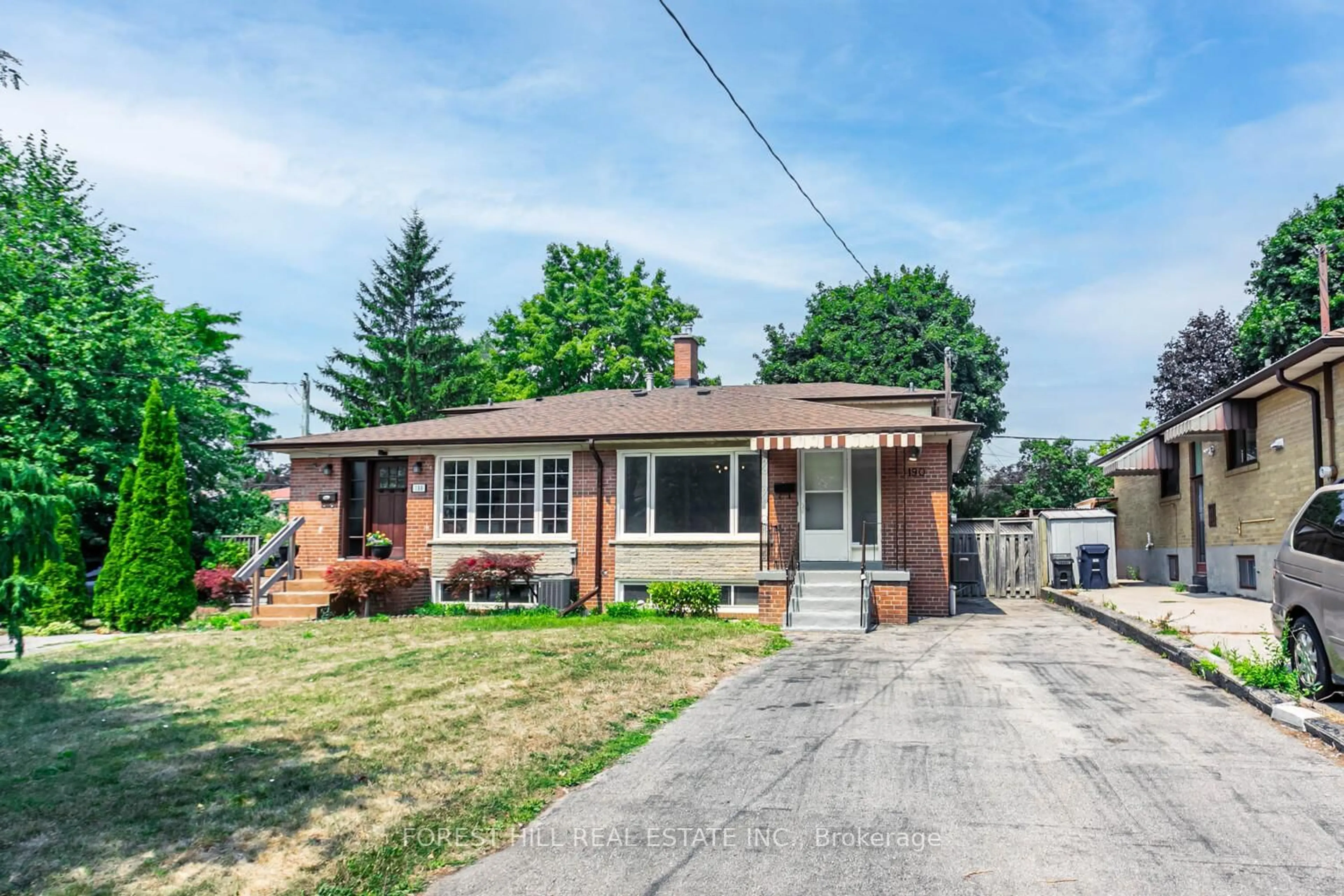 Home with brick exterior material, street for 190 Lynedock Cres, Toronto Ontario M3A 2B4