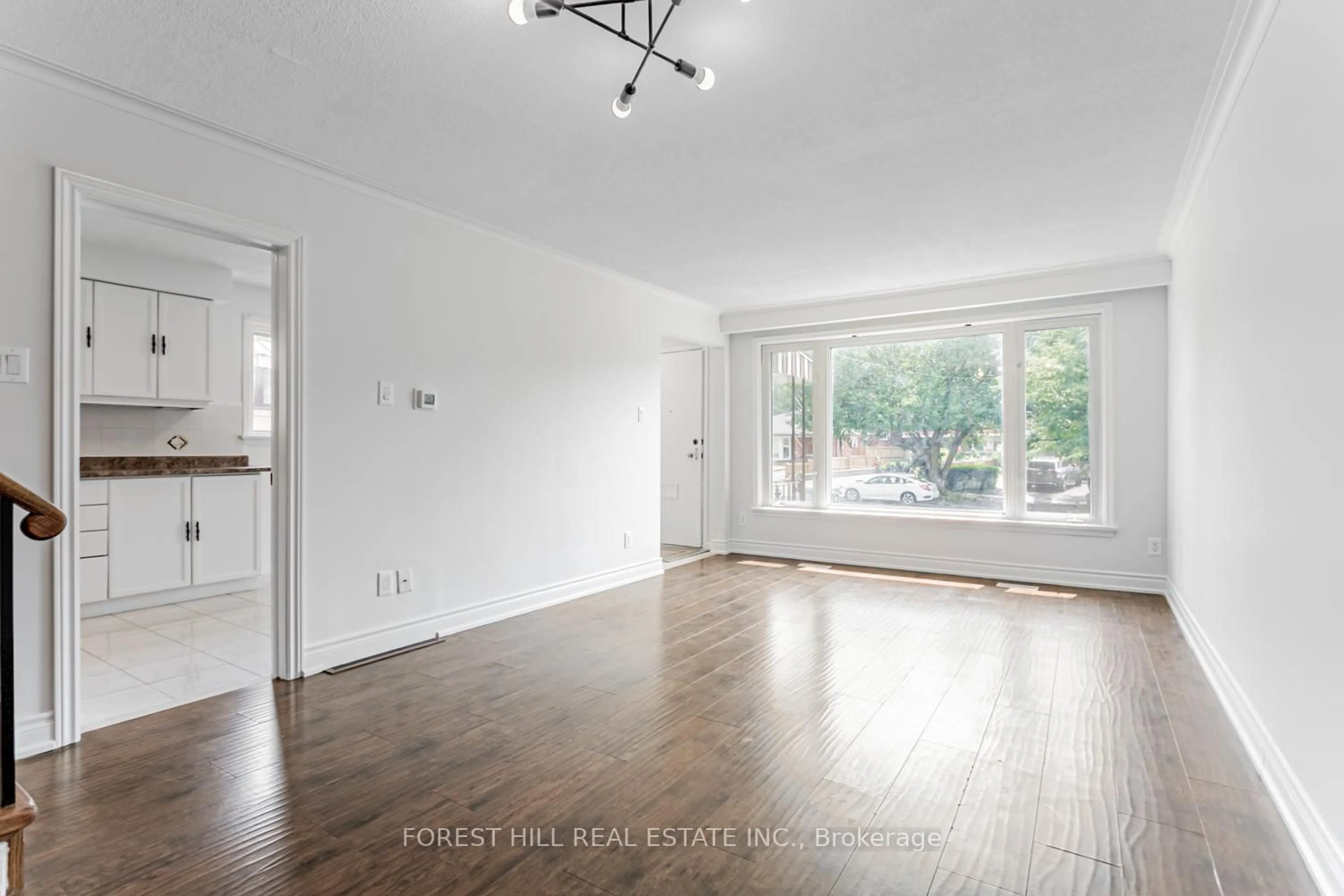 A pic of a room for 190 Lynedock Cres, Toronto Ontario M3A 2B4