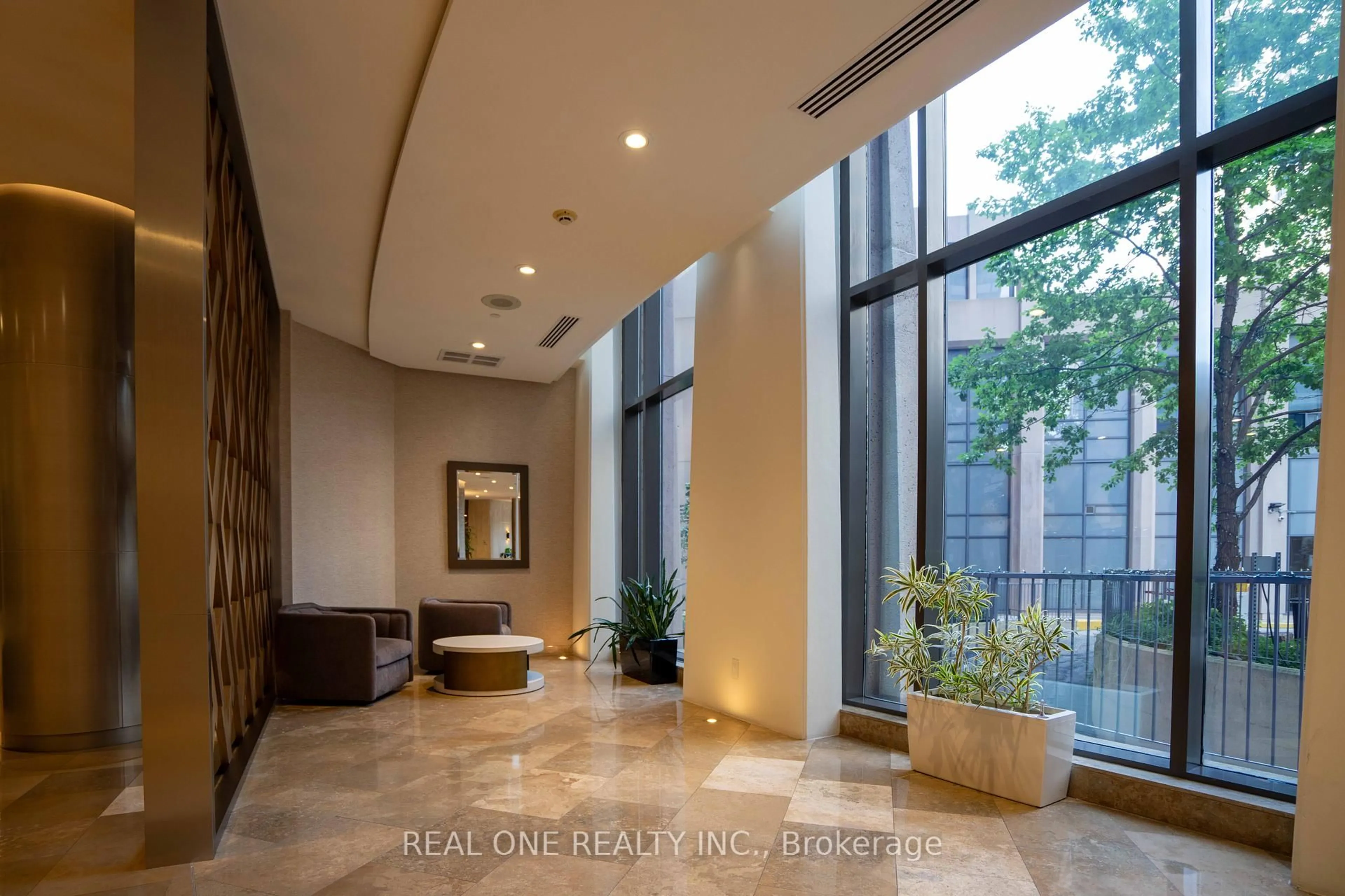 Indoor foyer for 5 Northtown Way #1101, Toronto Ontario M2N 7A1