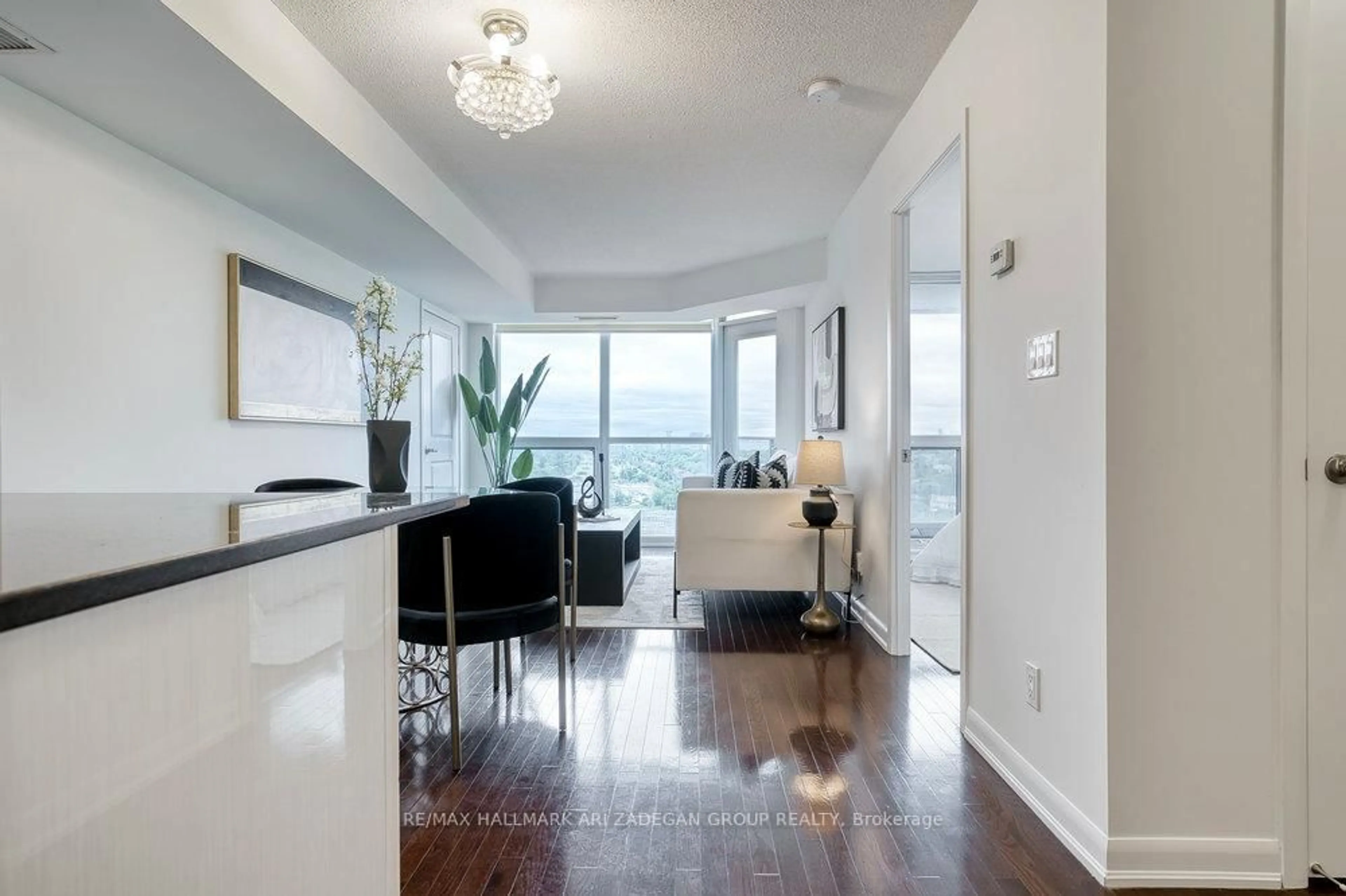 Indoor entryway for 5791 Yonge St #1602, Toronto Ontario M2M 0A8