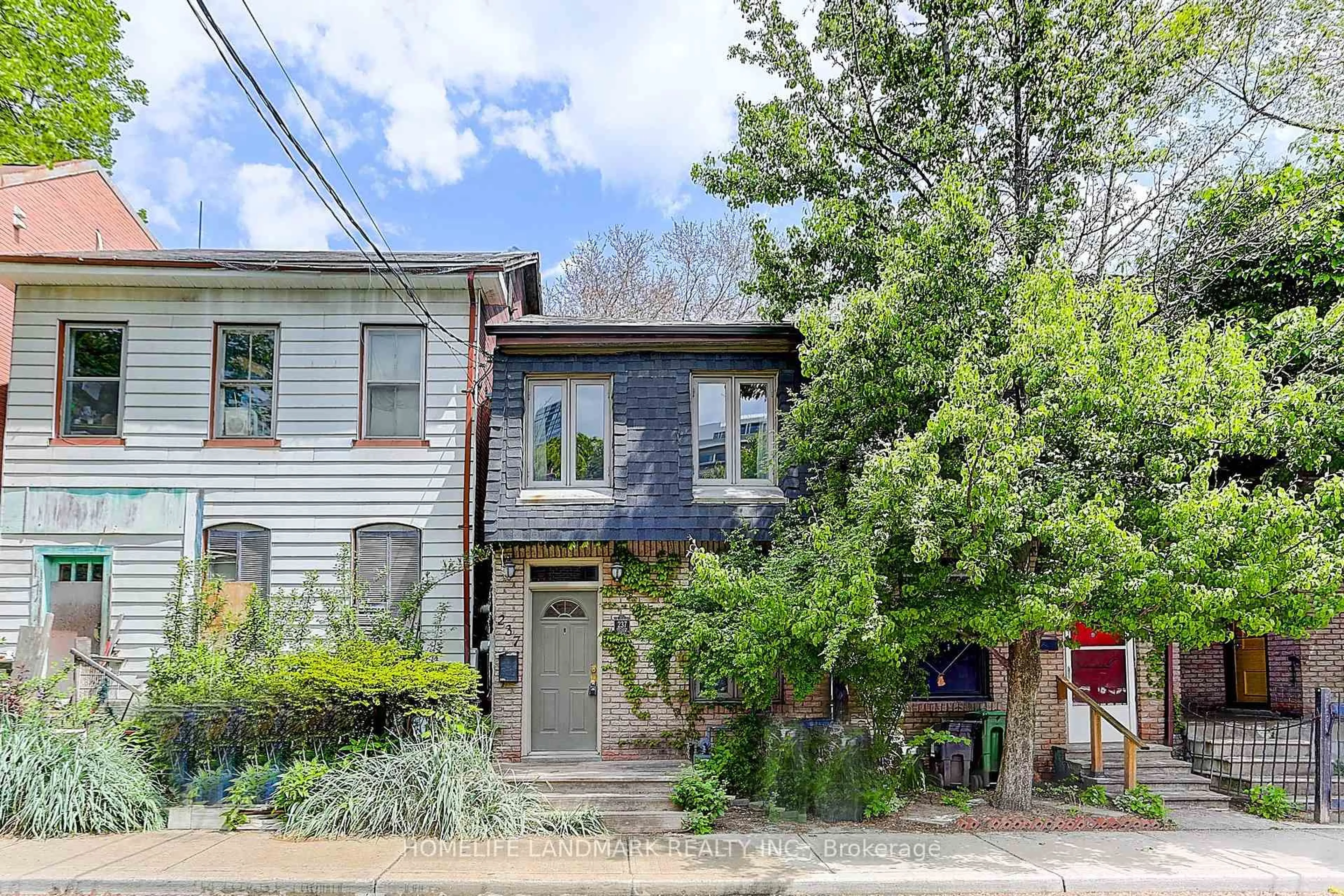 Unknown for 237 Ontario St, Toronto Ontario M5A 2V6