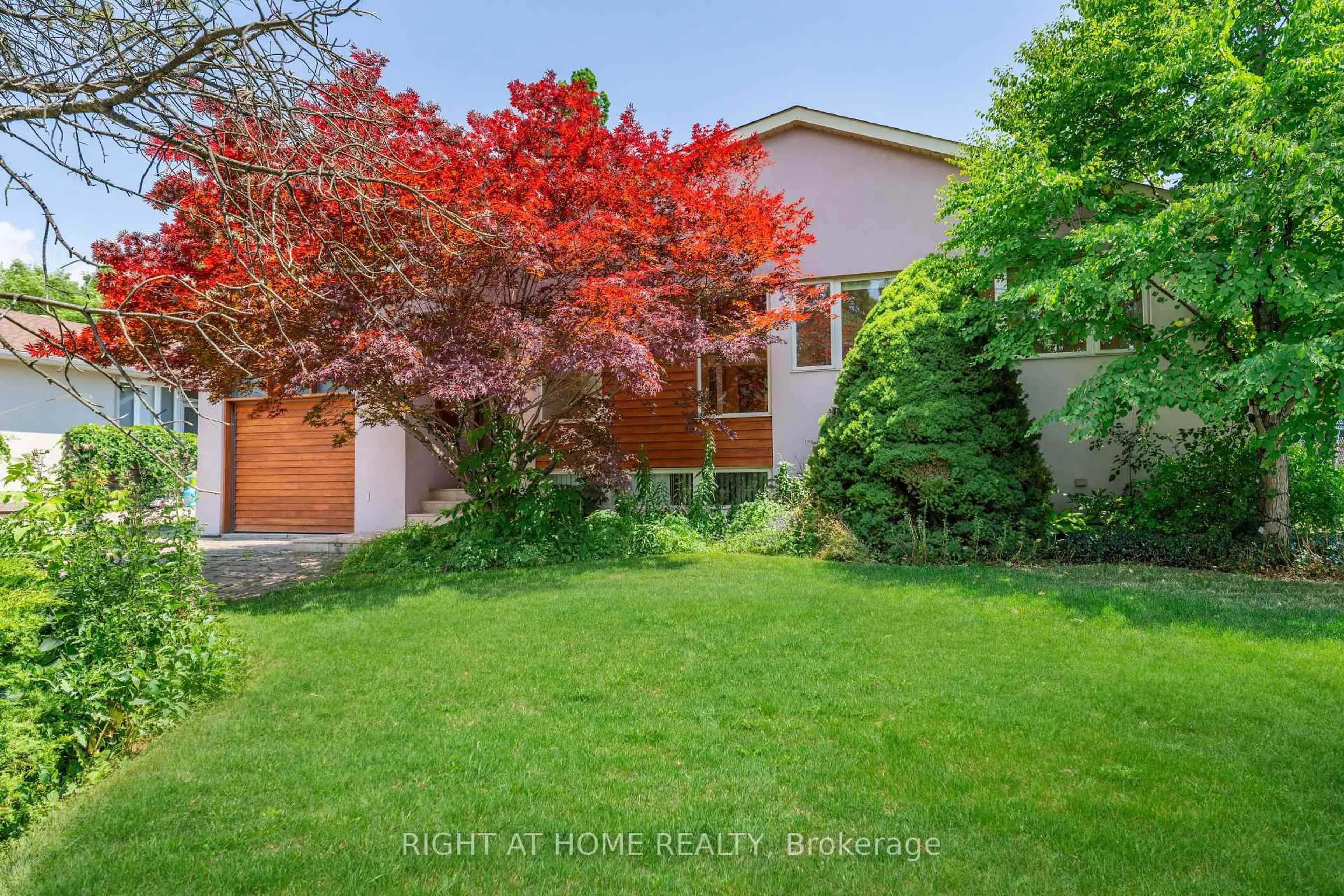 A pic from outside/outdoor area/front of a property/back of a property/a pic from drone, street for 49 Tottenham Rd, Toronto Ontario M3C 2J5