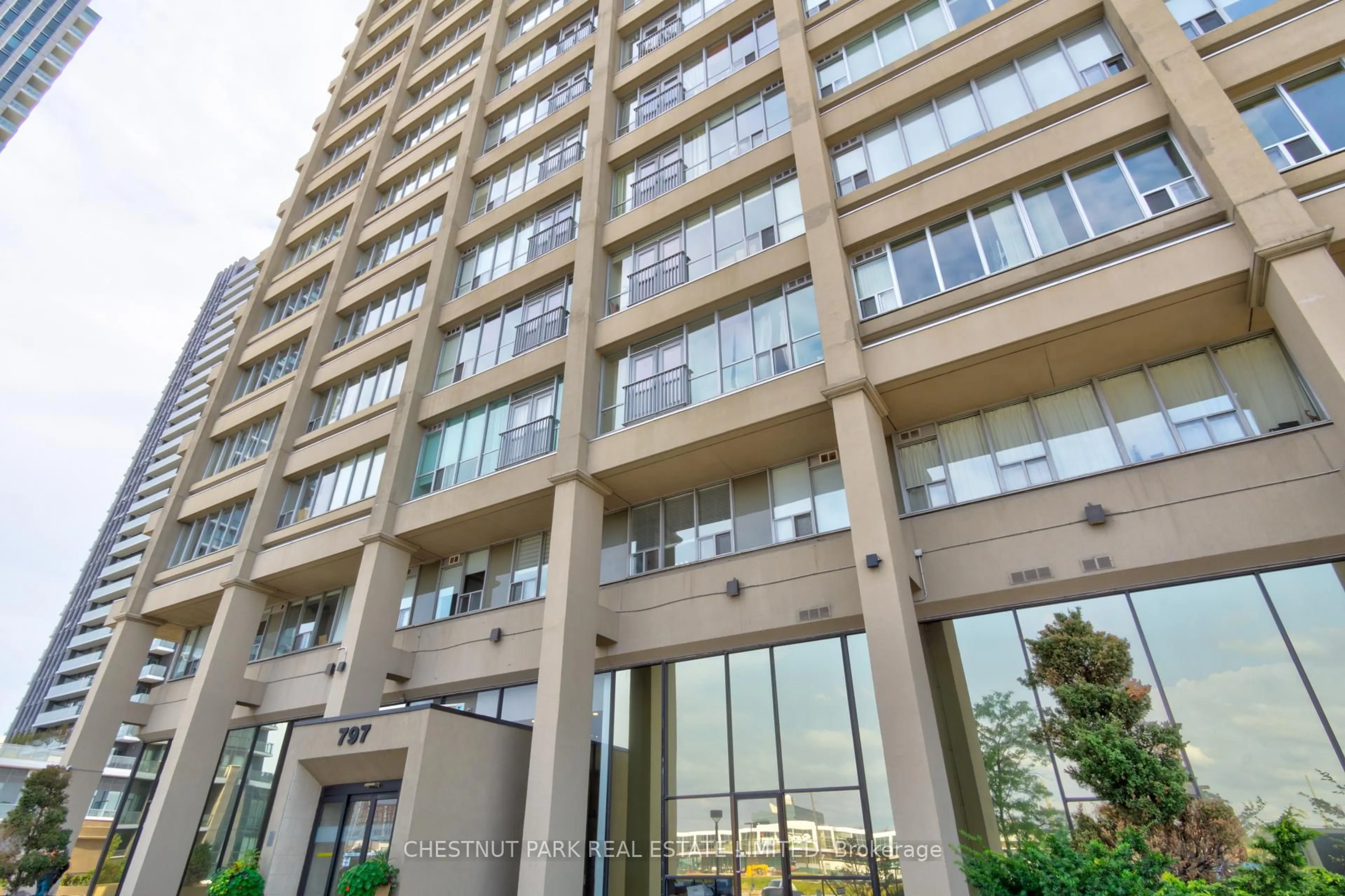 Indoor foyer for 797 Don Mills Rd #508, Toronto Ontario M3C 1V1