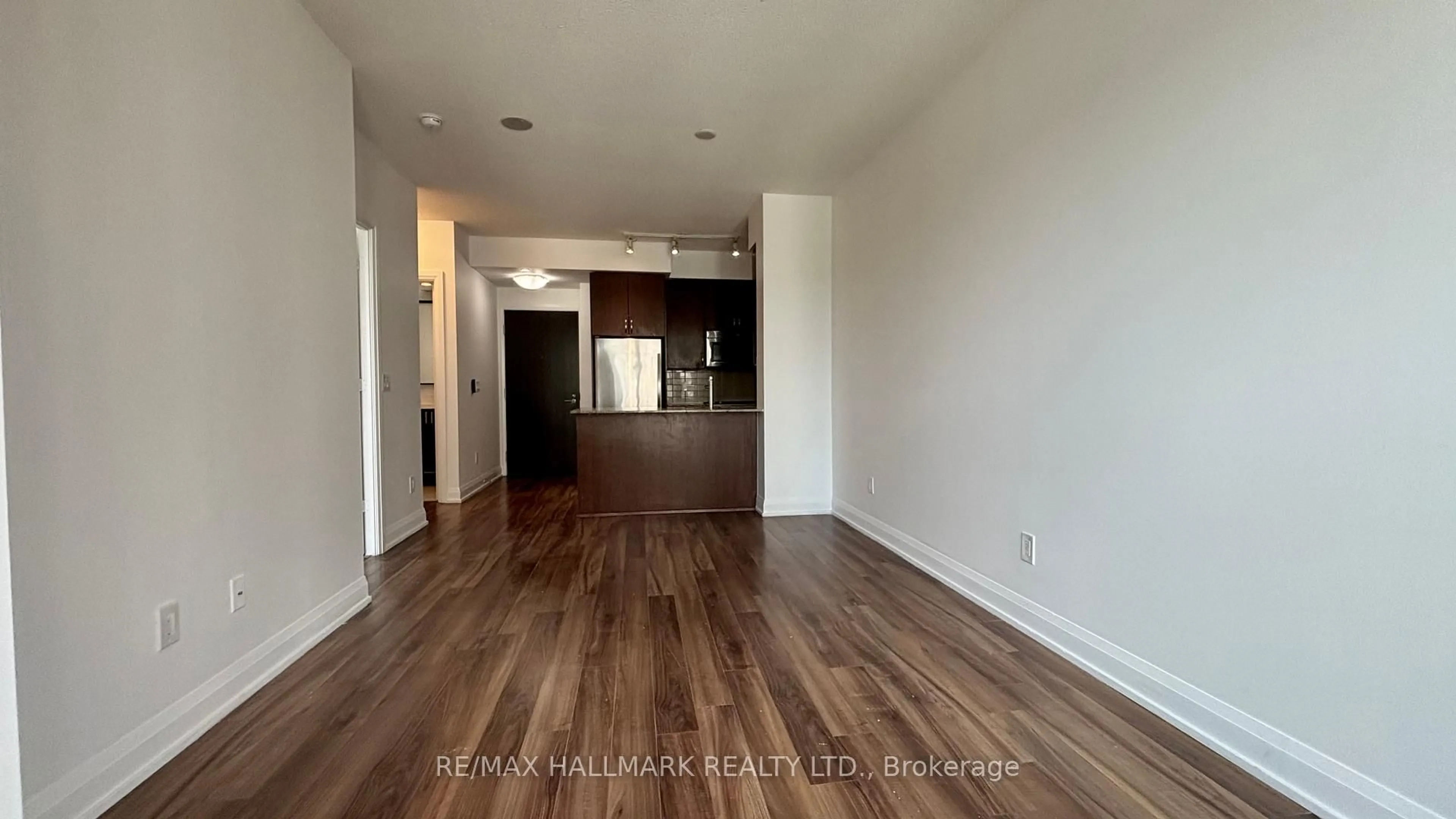 A pic of a room for 18 Graydon Hall Dr #1008, Toronto Ontario M3A 0A4