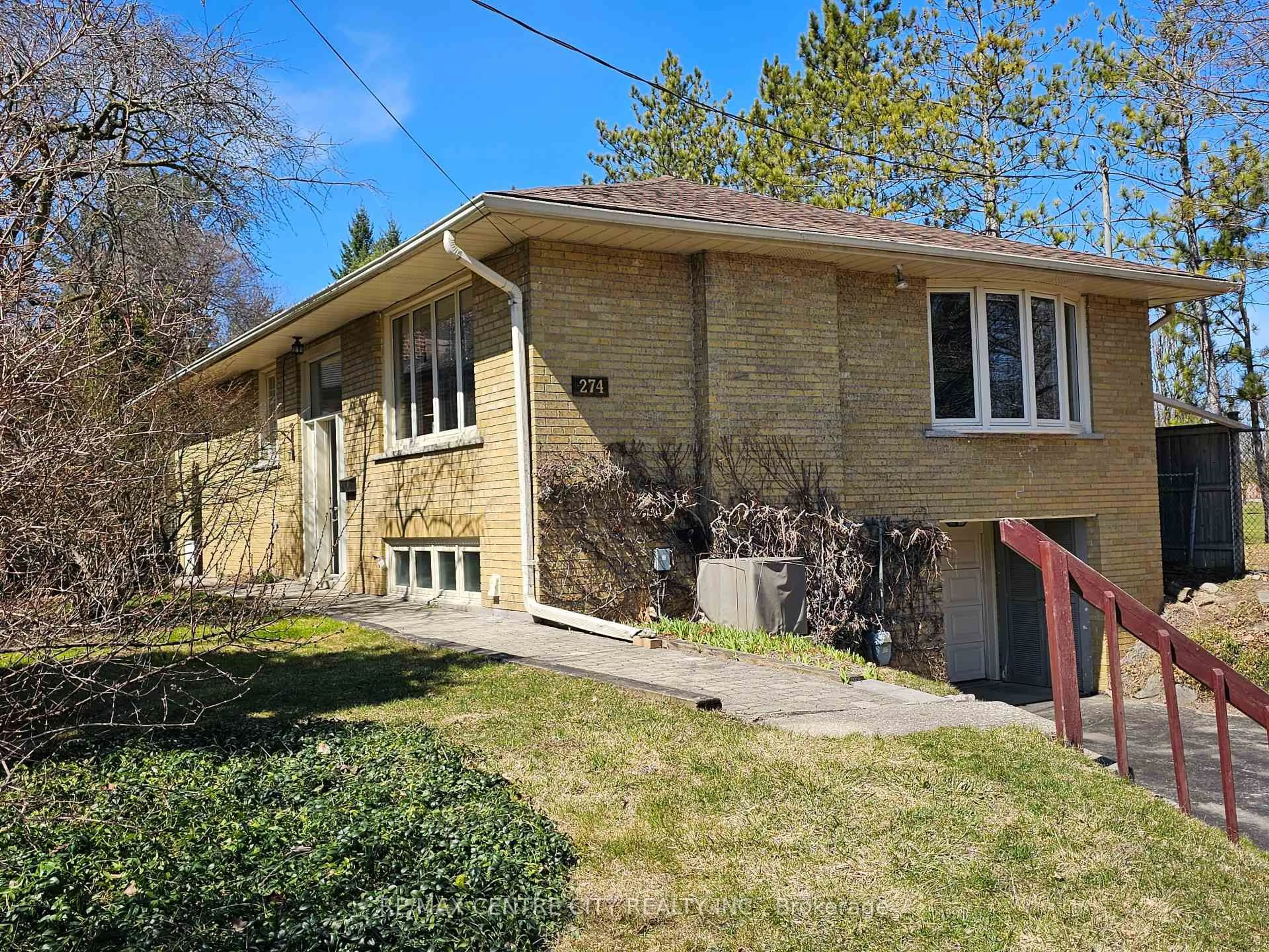 Home with brick exterior material, street for 274 Burnett Ave, Toronto Ontario M2N 1W1