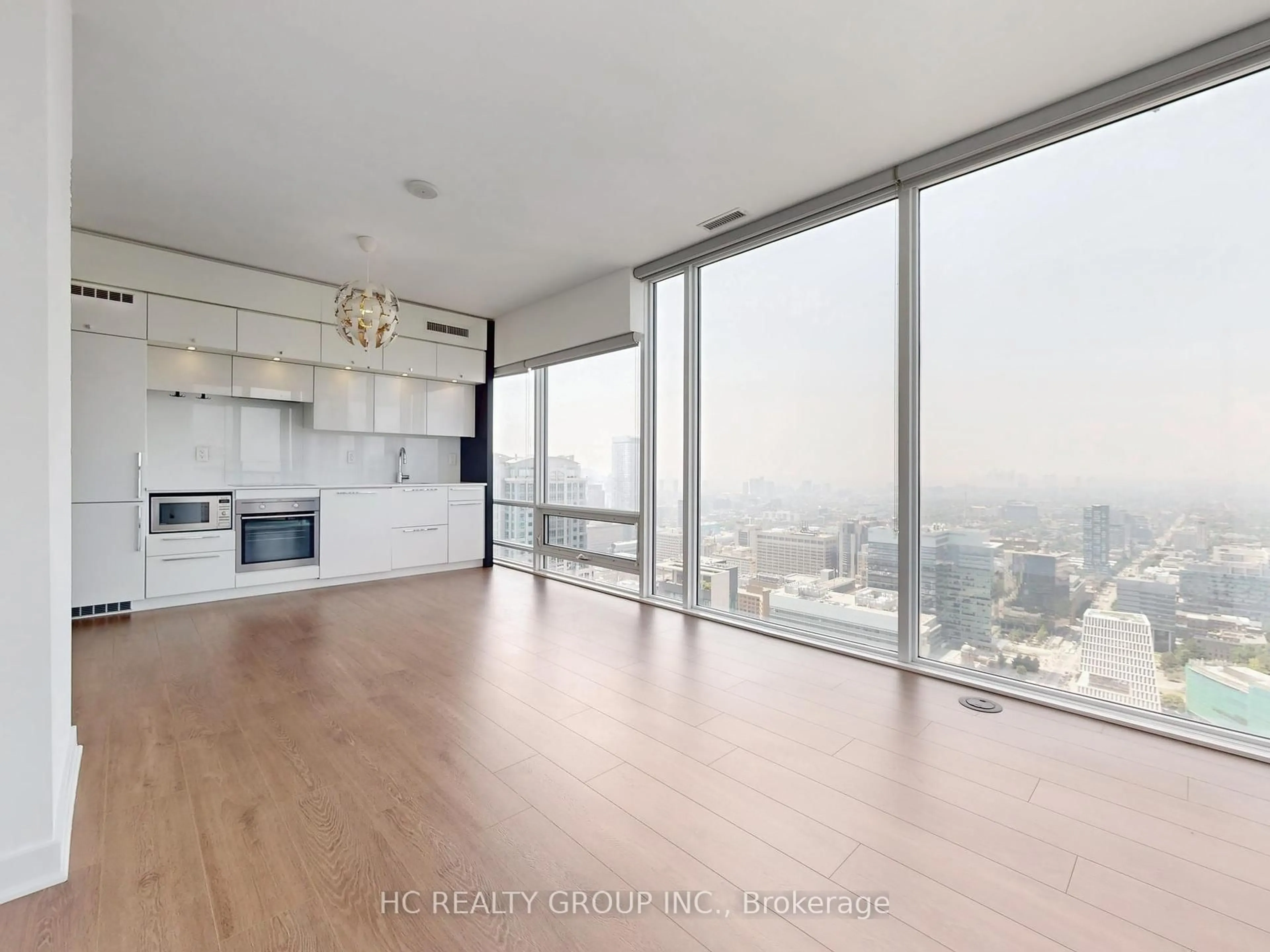 A pic of a room for 15 Grenville St #4804, Toronto Ontario M4Y 1A1