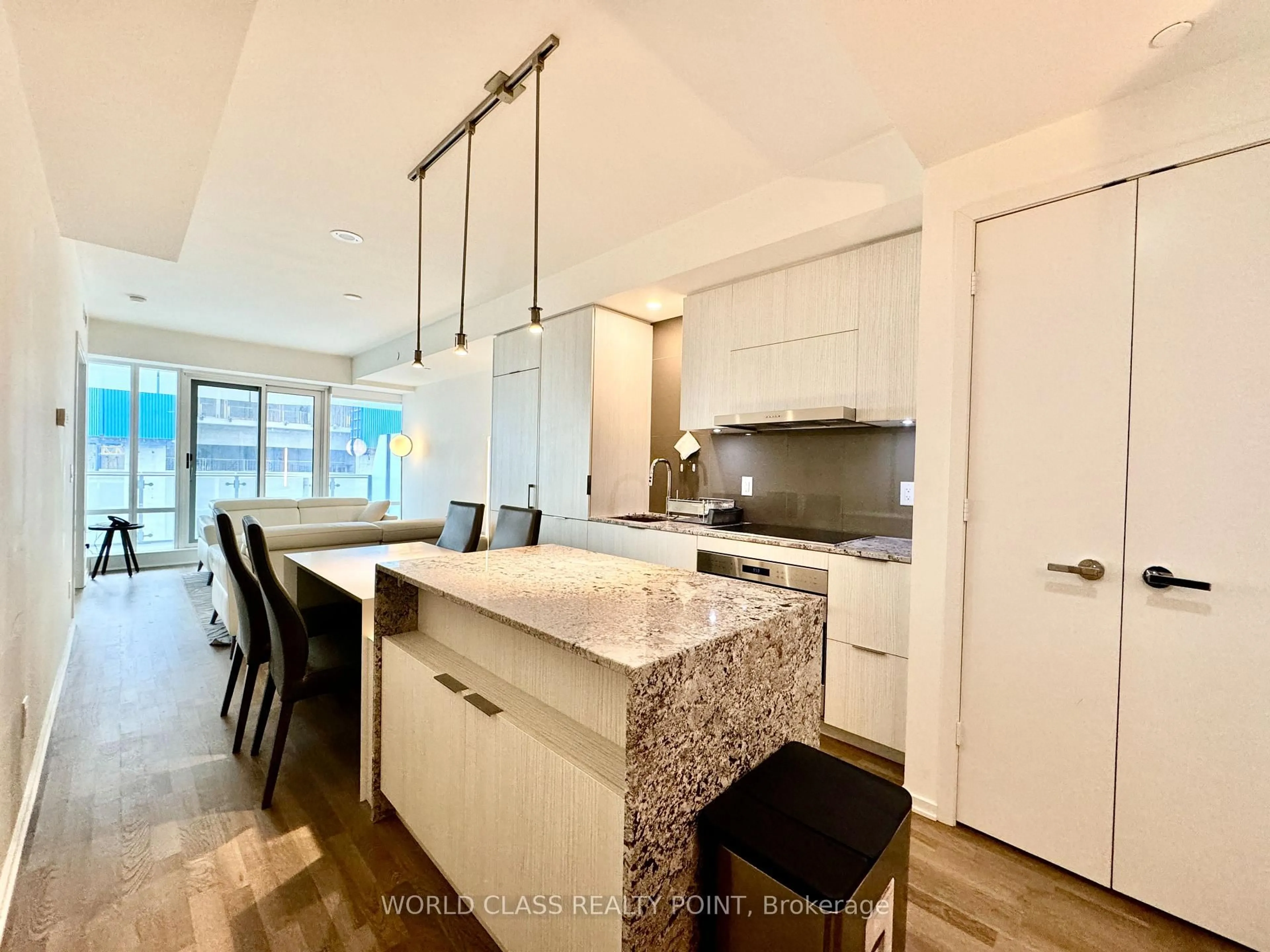 Open concept kitchen, unknown for 1 Bloor St #6307, Toronto Ontario M4W 0A8